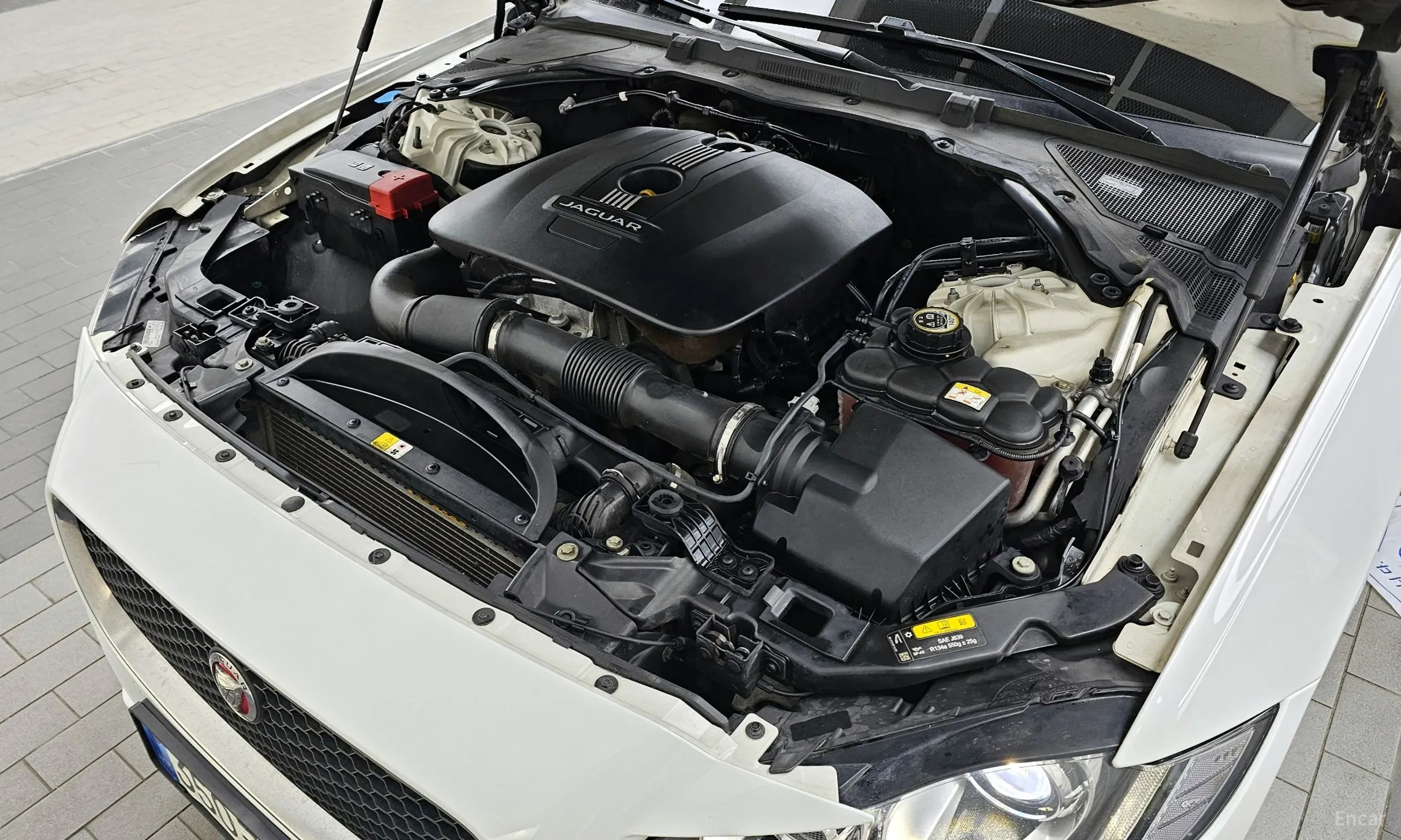 Jaguar XF (x260) превью 6