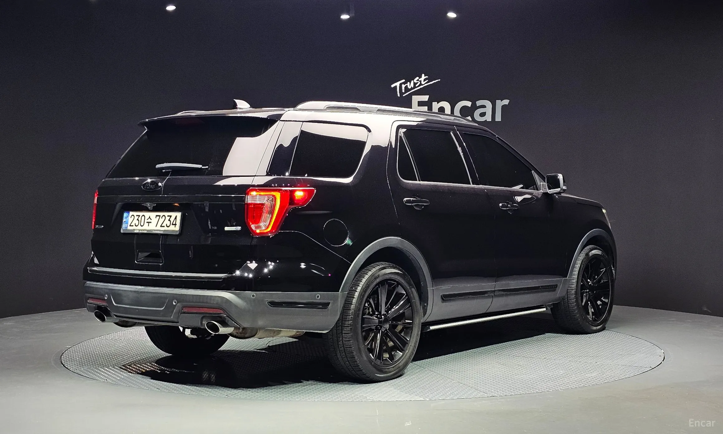 Ford Explorer превью 2