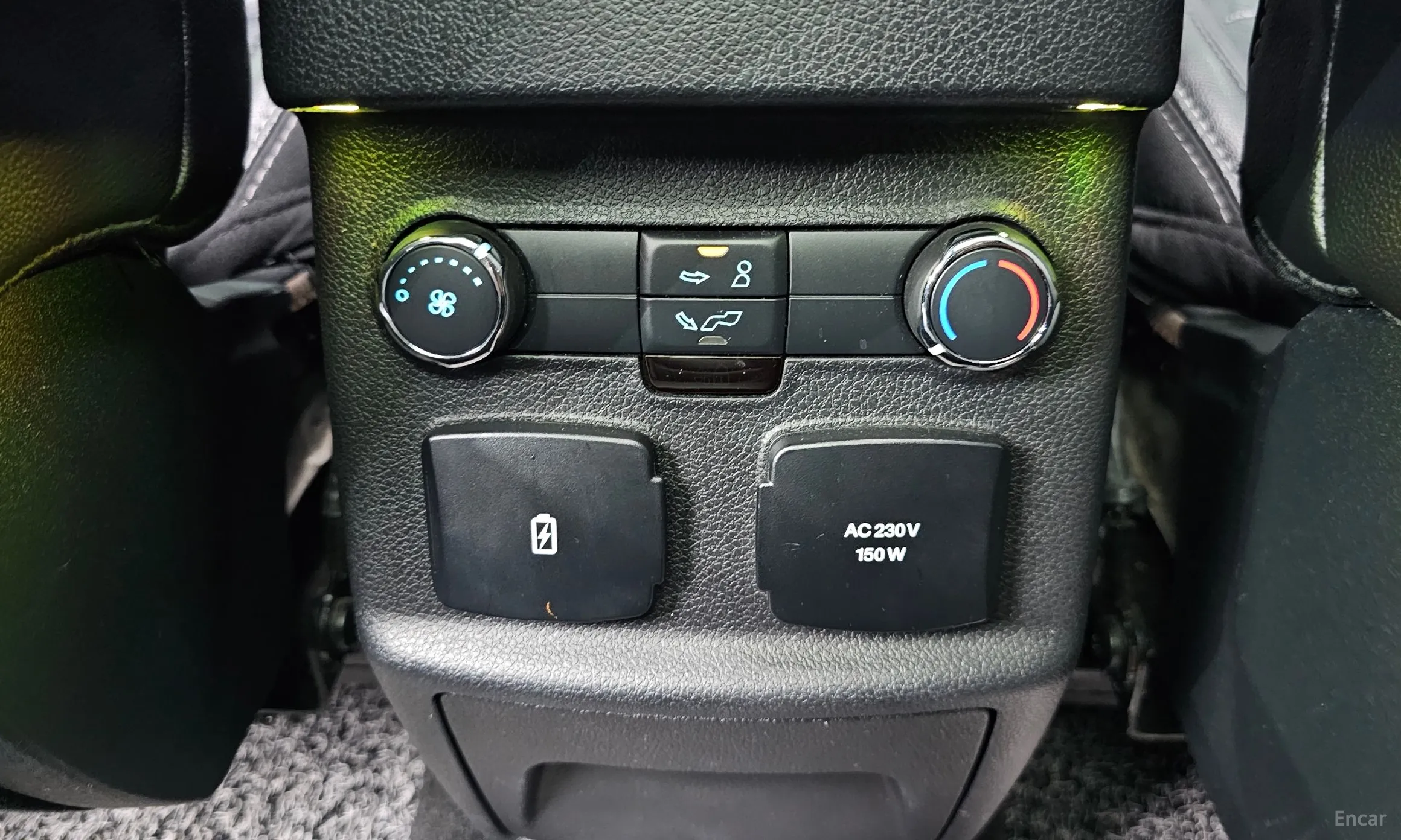 Ford Explorer превью 18