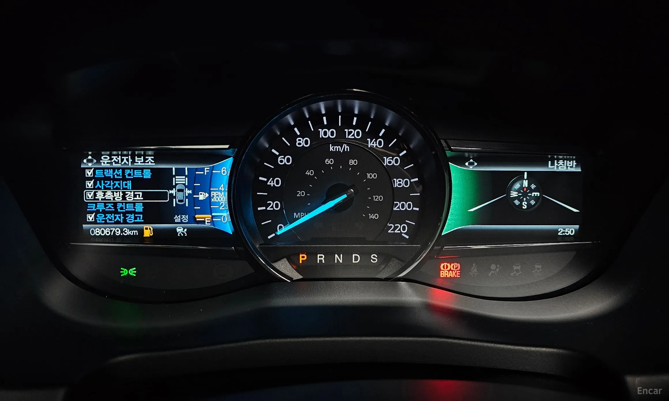 Ford Explorer превью 8