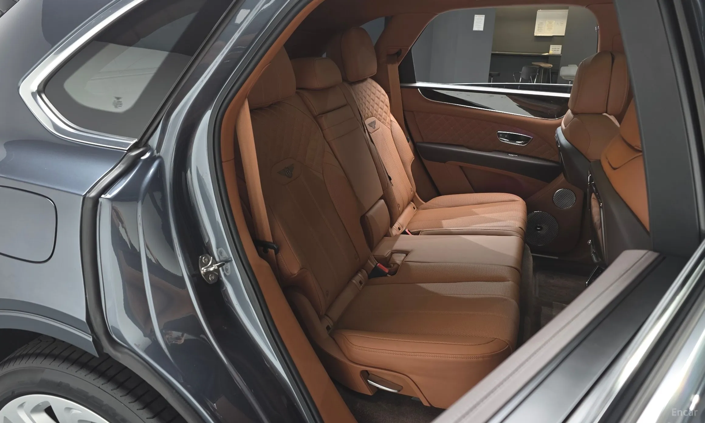 Bentley Bentayga превью 11