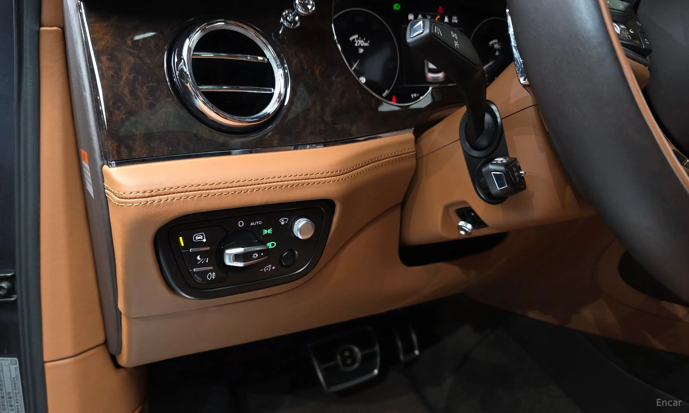 Bentley Bentayga превью 13