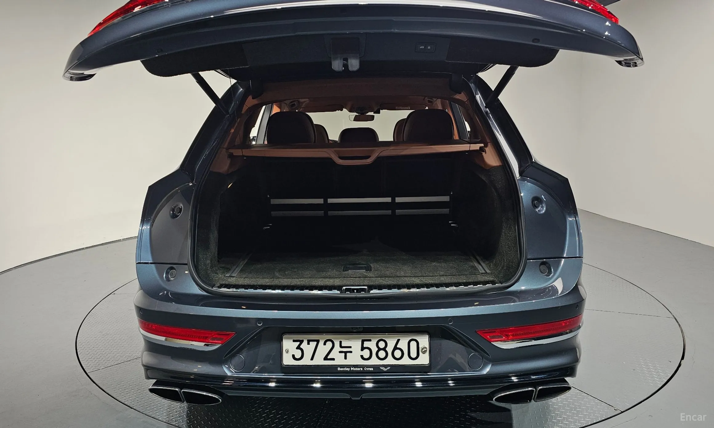 Bentley Bentayga превью 20