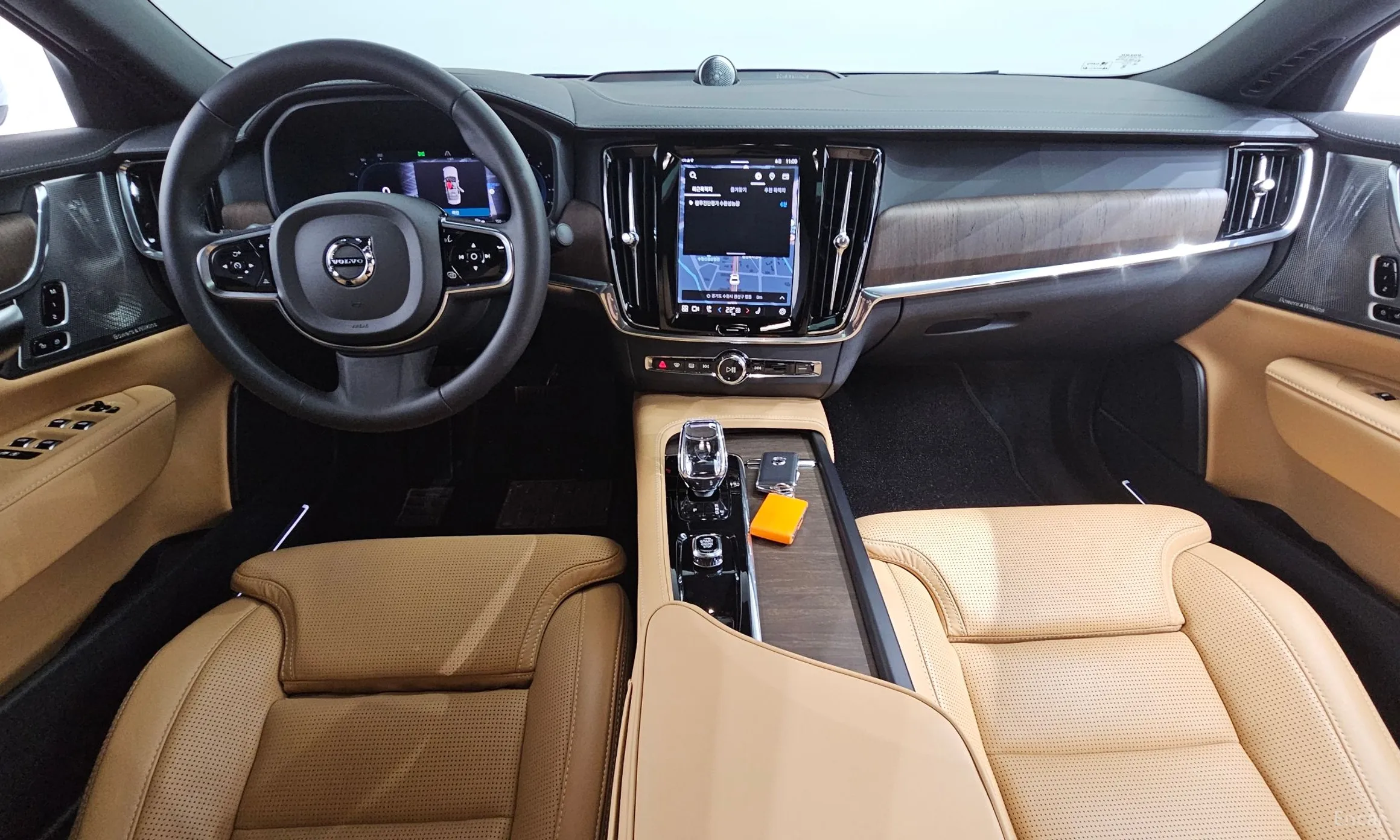 Volvo S90 превью 7