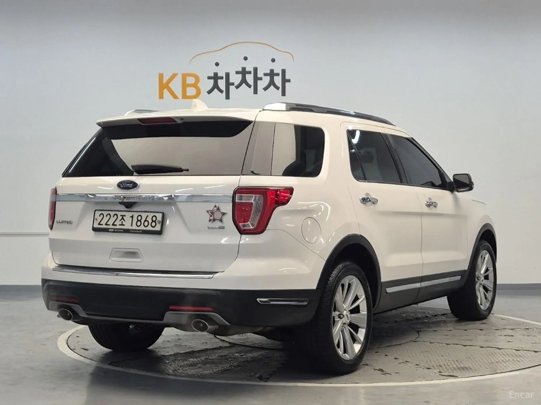 Ford Explorer превью 3