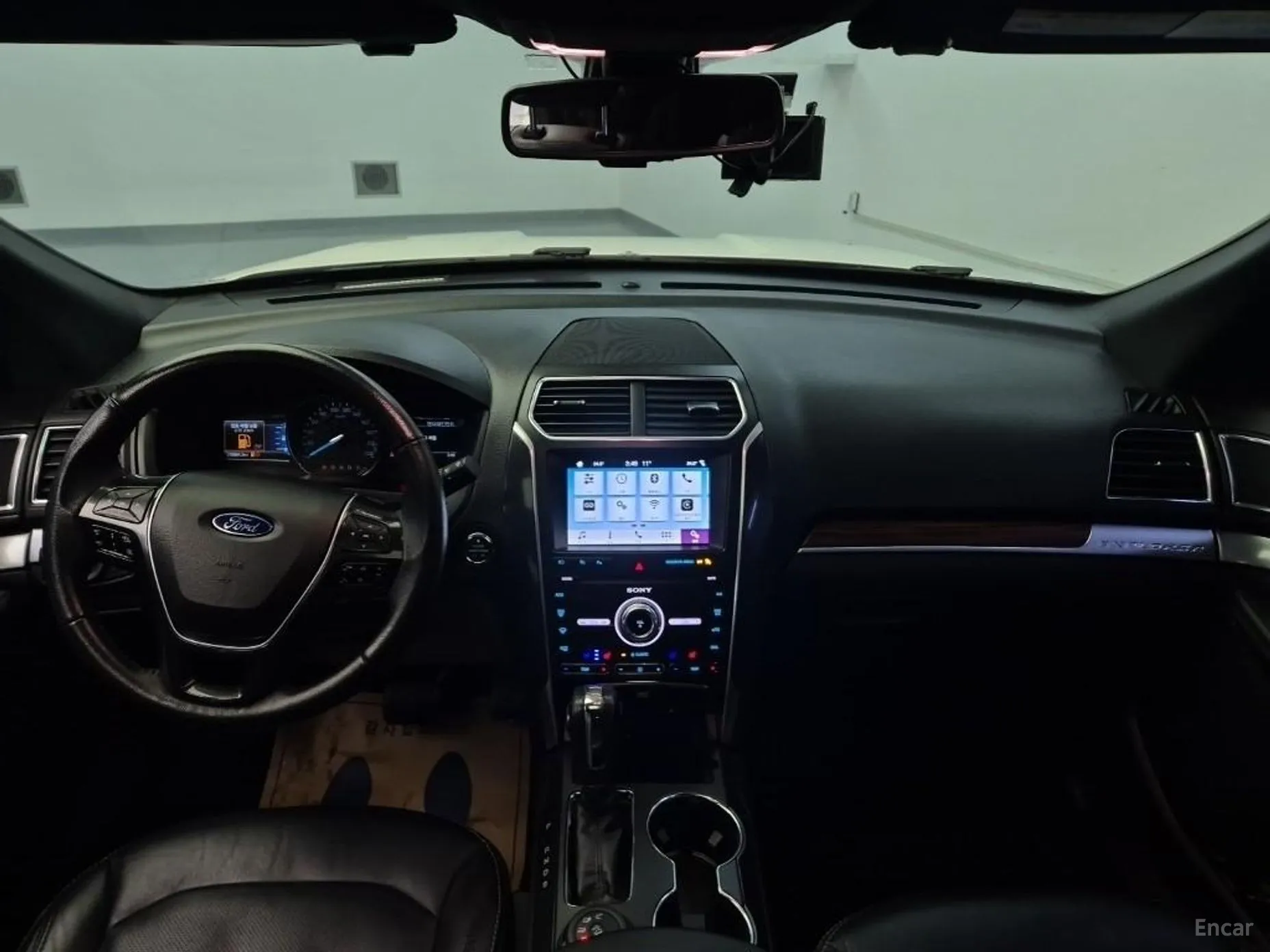 Ford Explorer превью 7