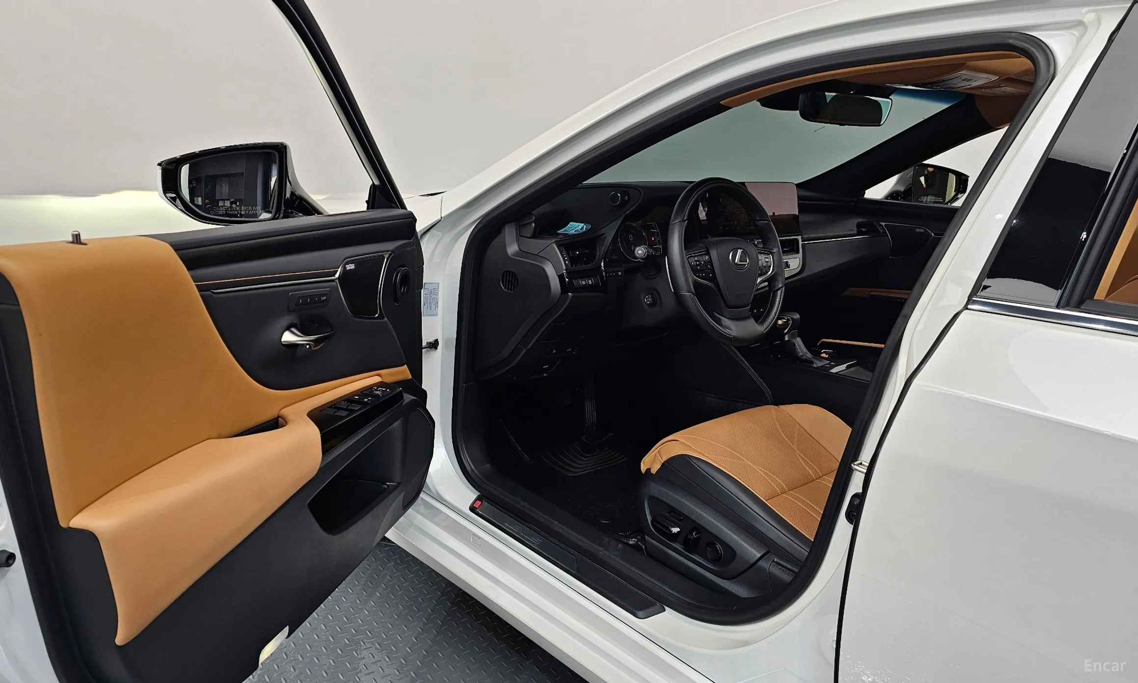 Lexus ES300h 7th Generation превью 10