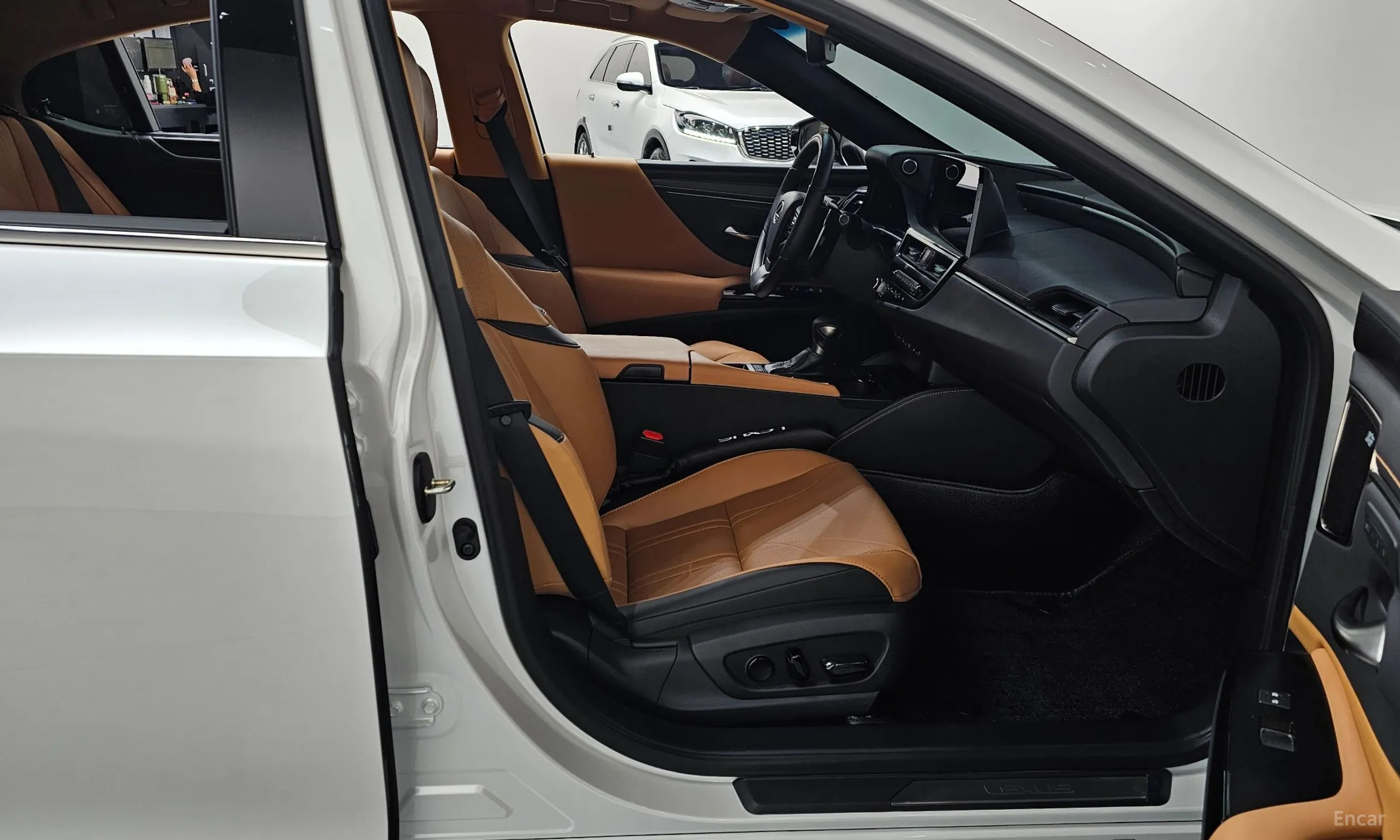 Lexus ES300h 7th Generation превью 11