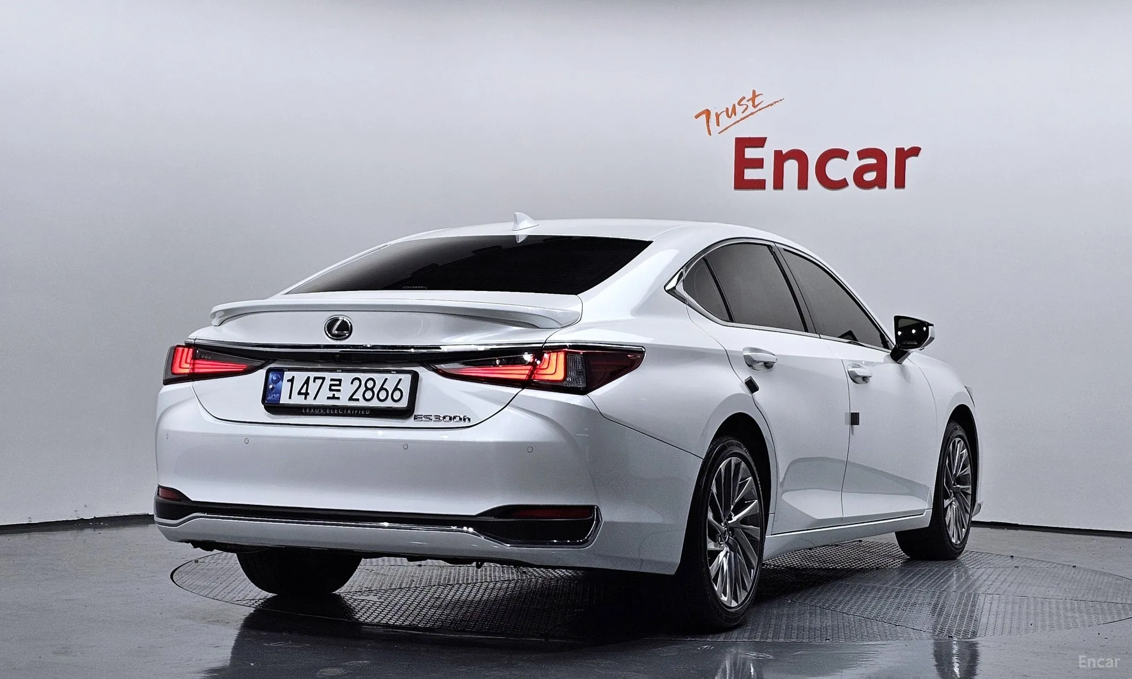 Lexus ES300h 7th Generation