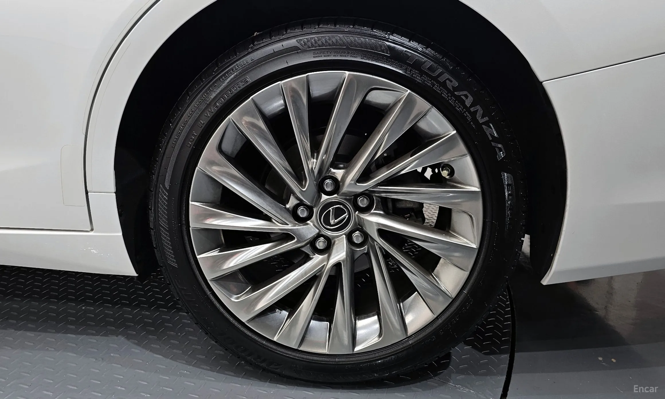 Lexus ES300h 7th Generation превью 5