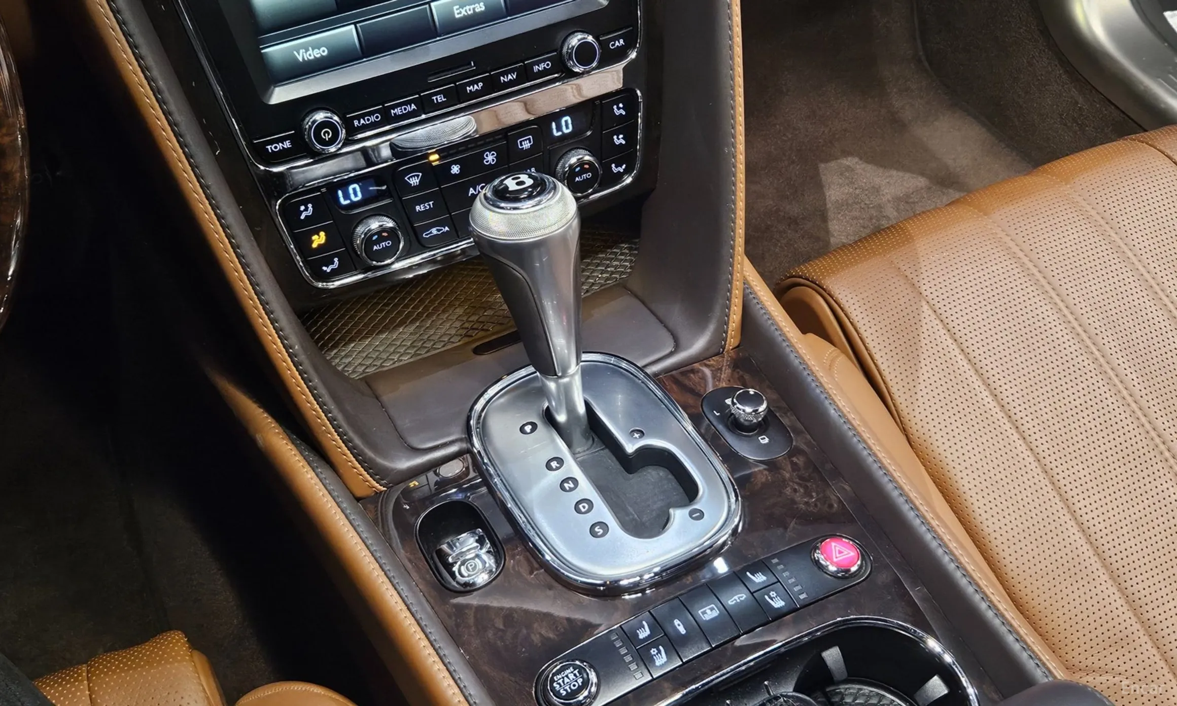 Bentley Flying Spur 2nd Generation превью 9