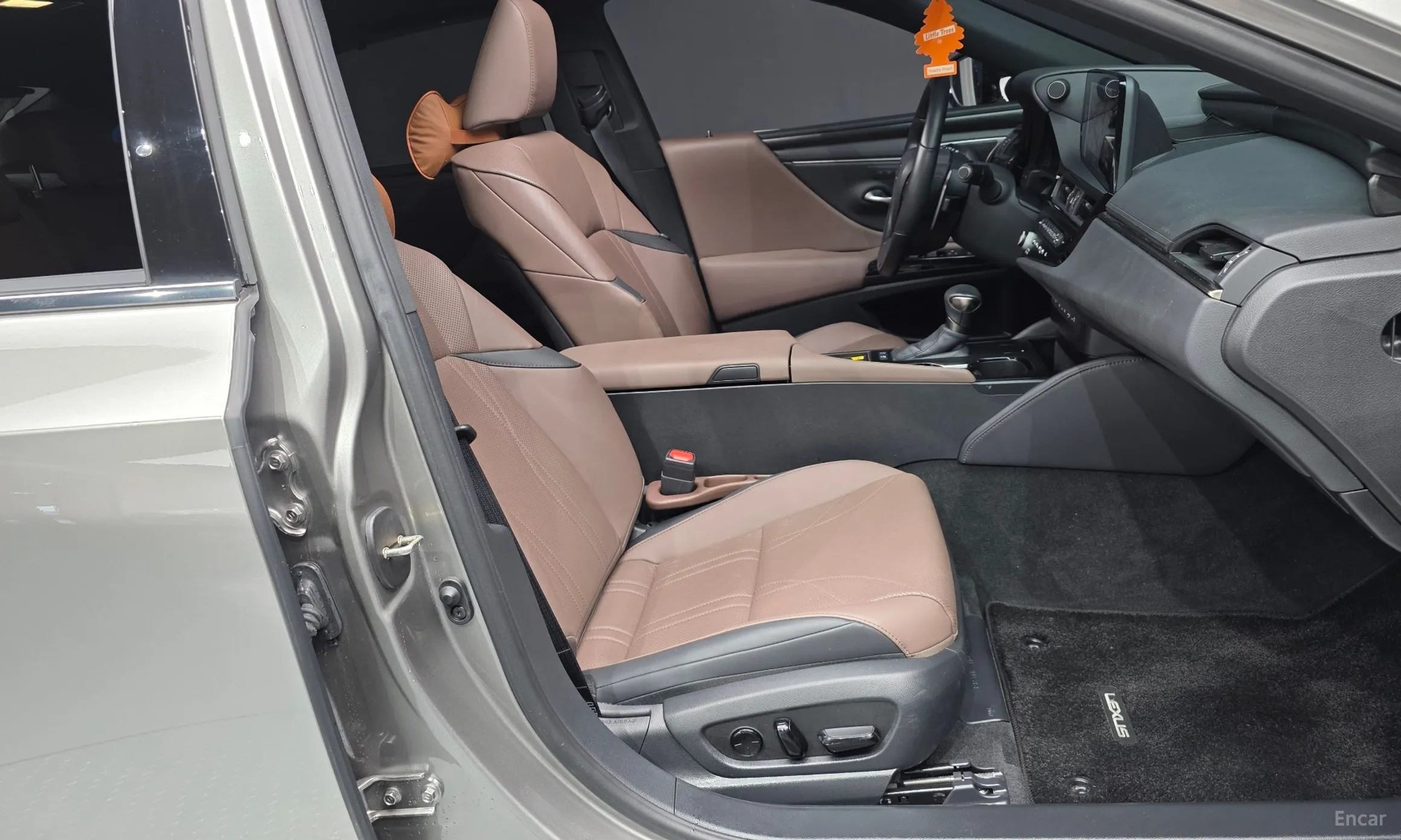 Lexus ES300h 7th Generation превью 11