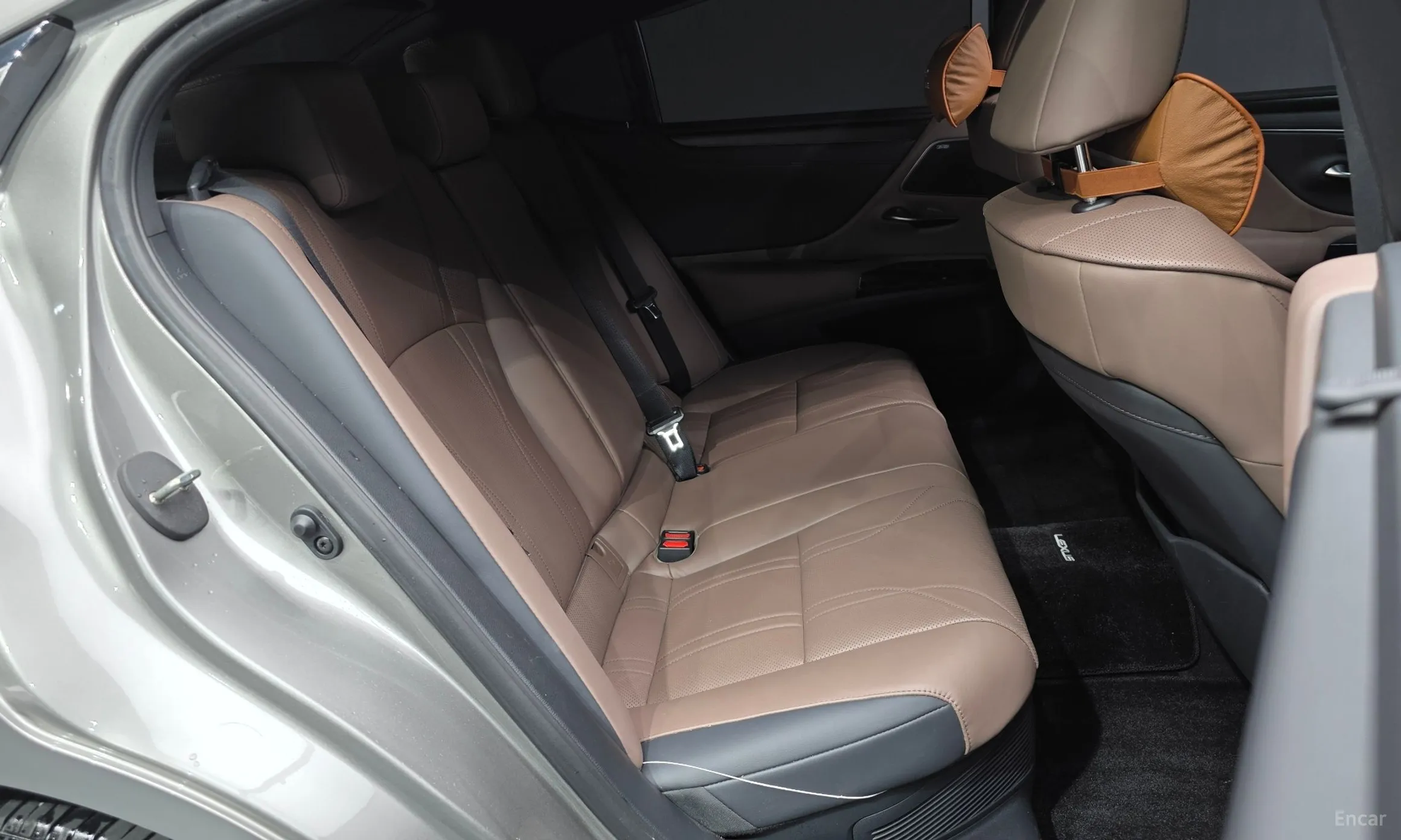 Lexus ES300h 7th Generation превью 12
