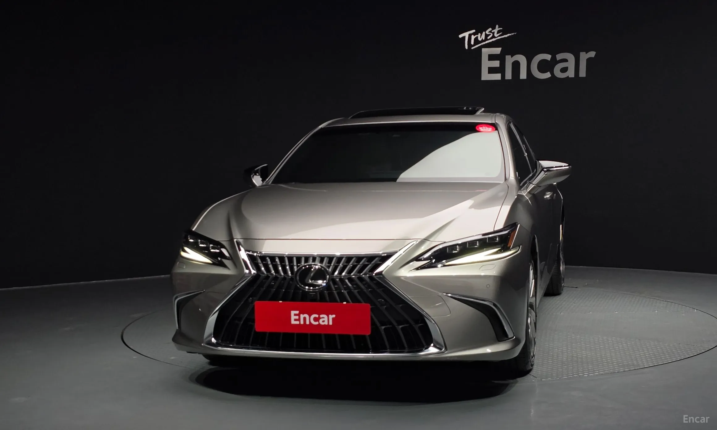 Lexus ES300h 7th Generation превью 3