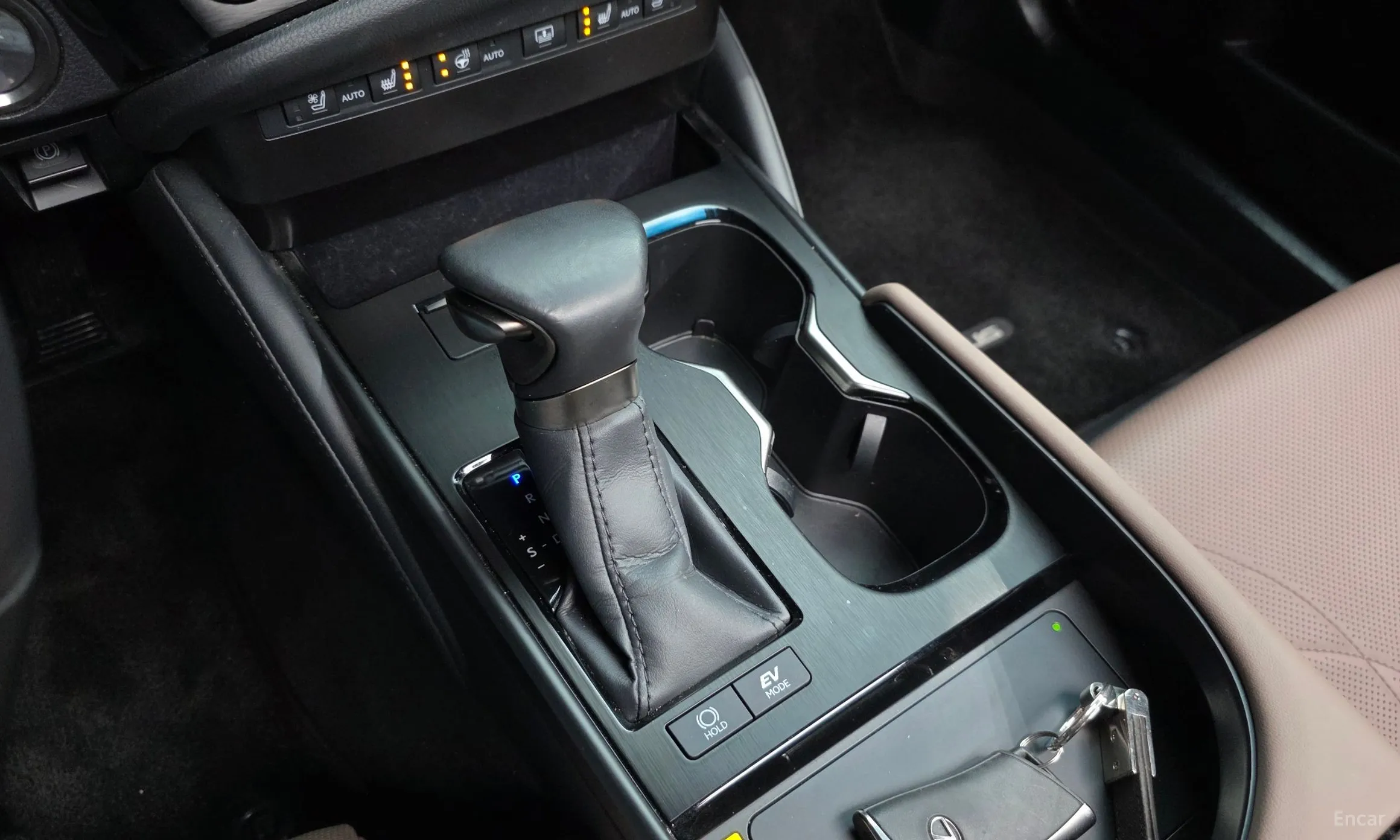 Lexus ES300h 7th Generation превью 9