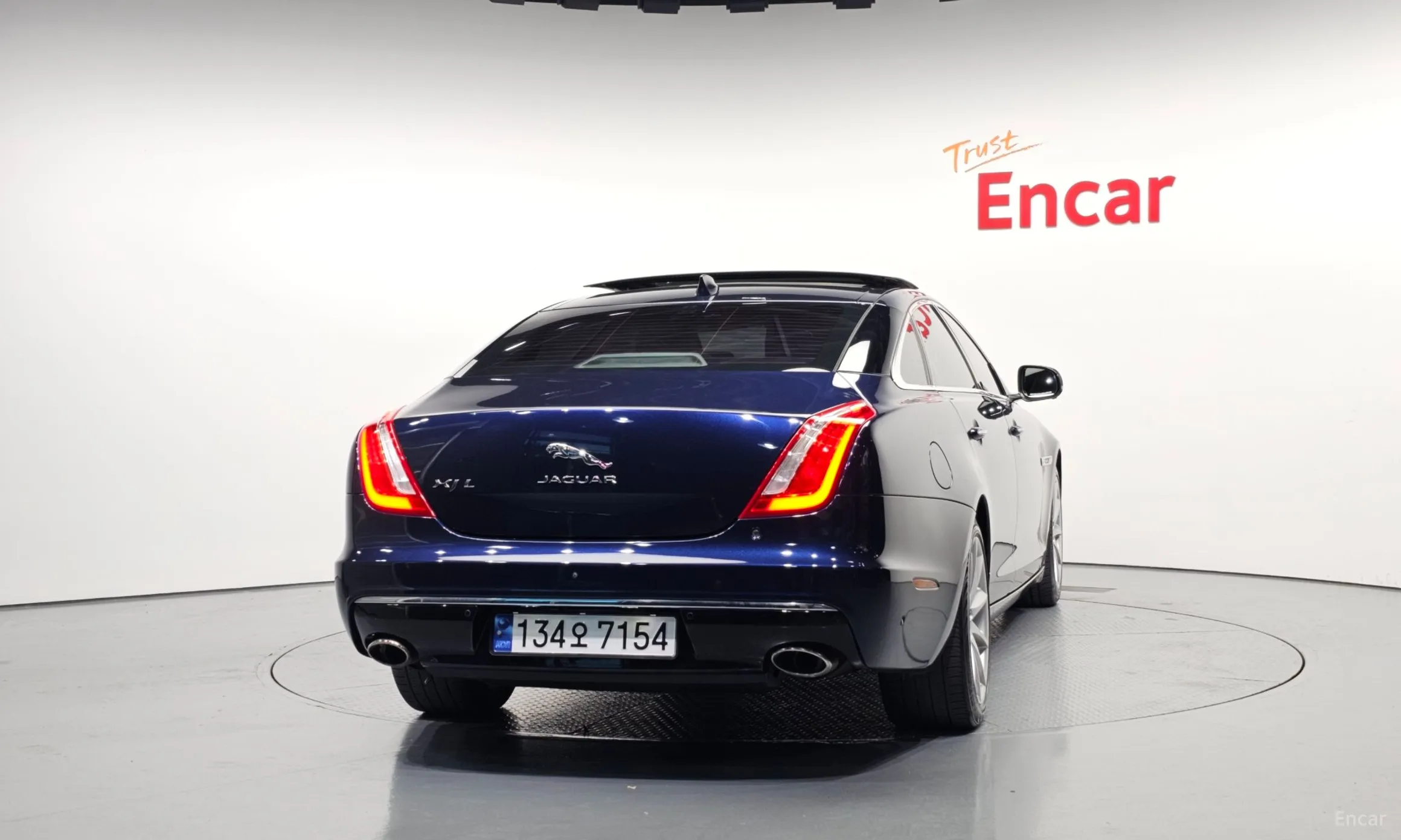 Jaguar All New XJ превью 4