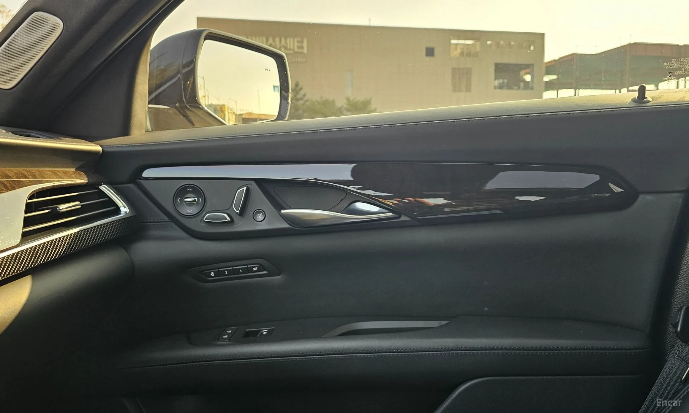Cadillac CT6 превью 13