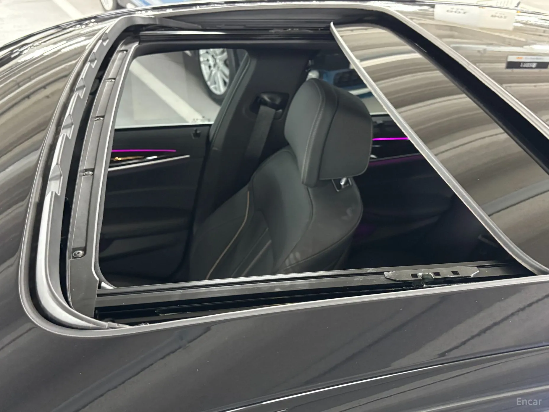 BMW 5 Series (G30) превью 9