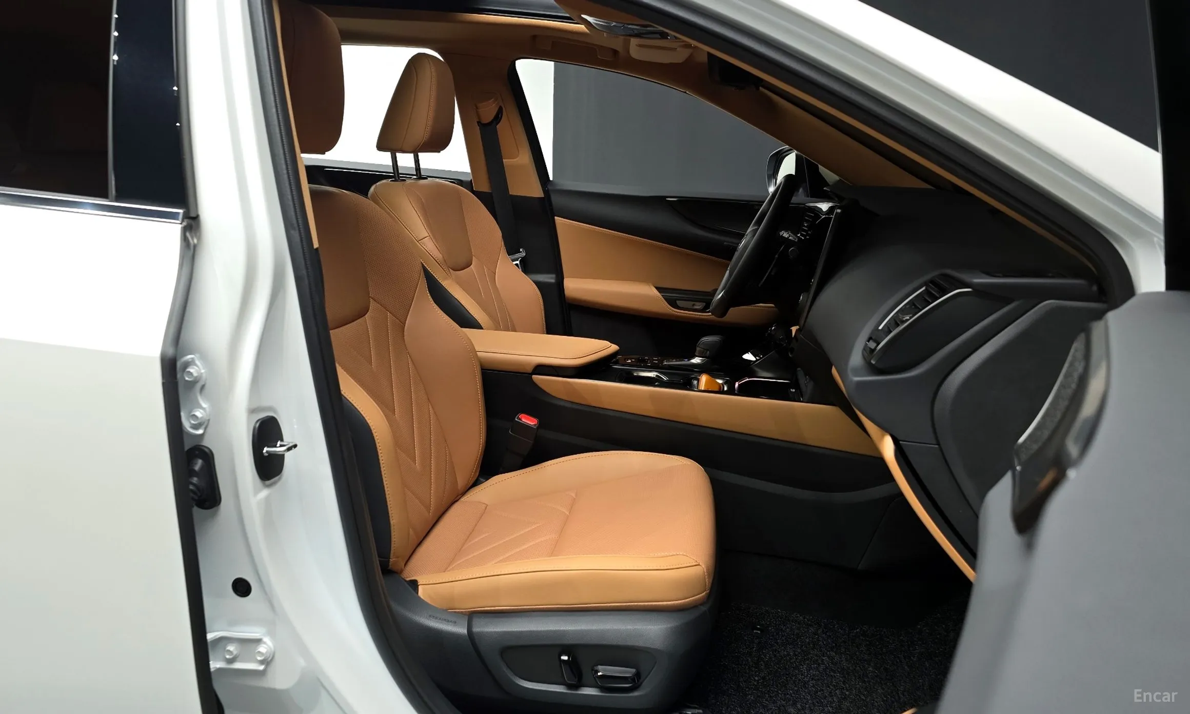 Lexus NX350h Gen 2 превью 10