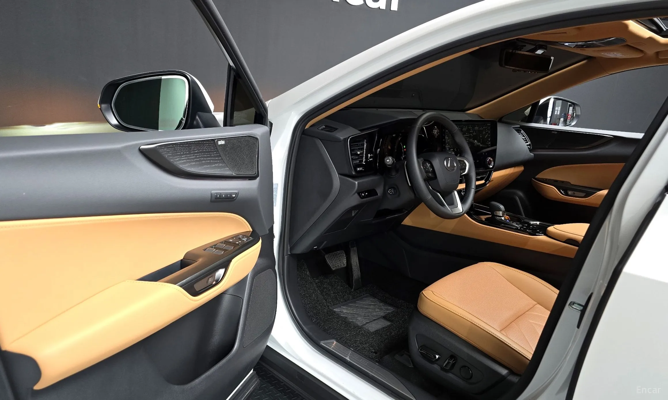 Lexus NX350h Gen 2 превью 11