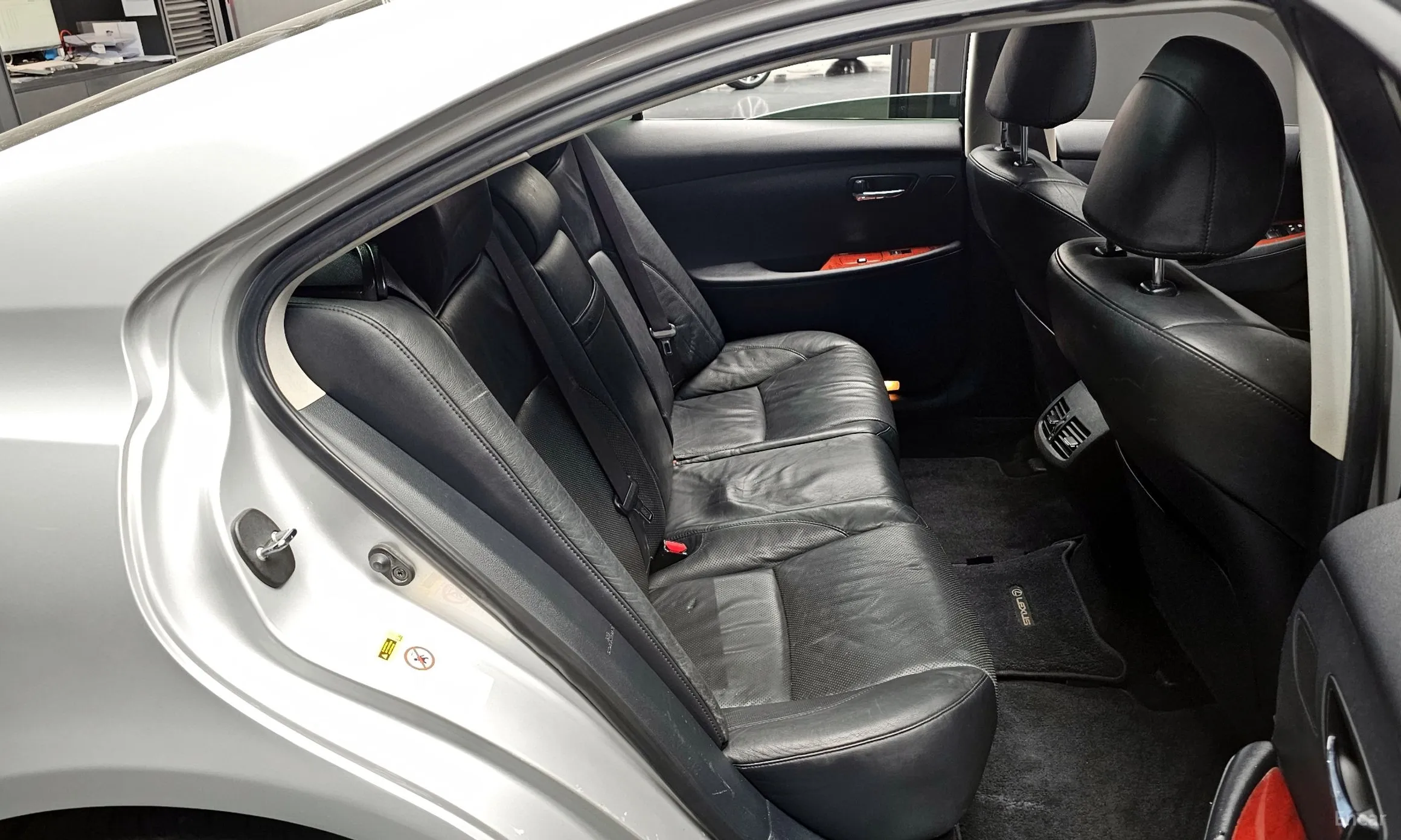 Lexus ES350 превью 11