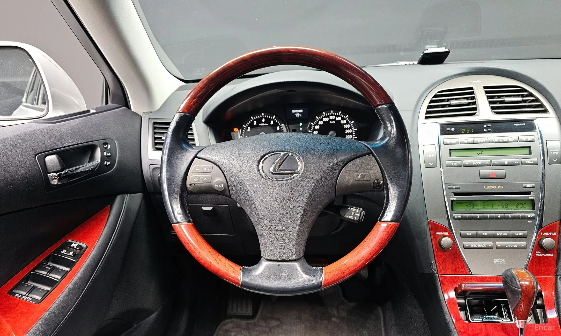 Lexus ES350 превью 13