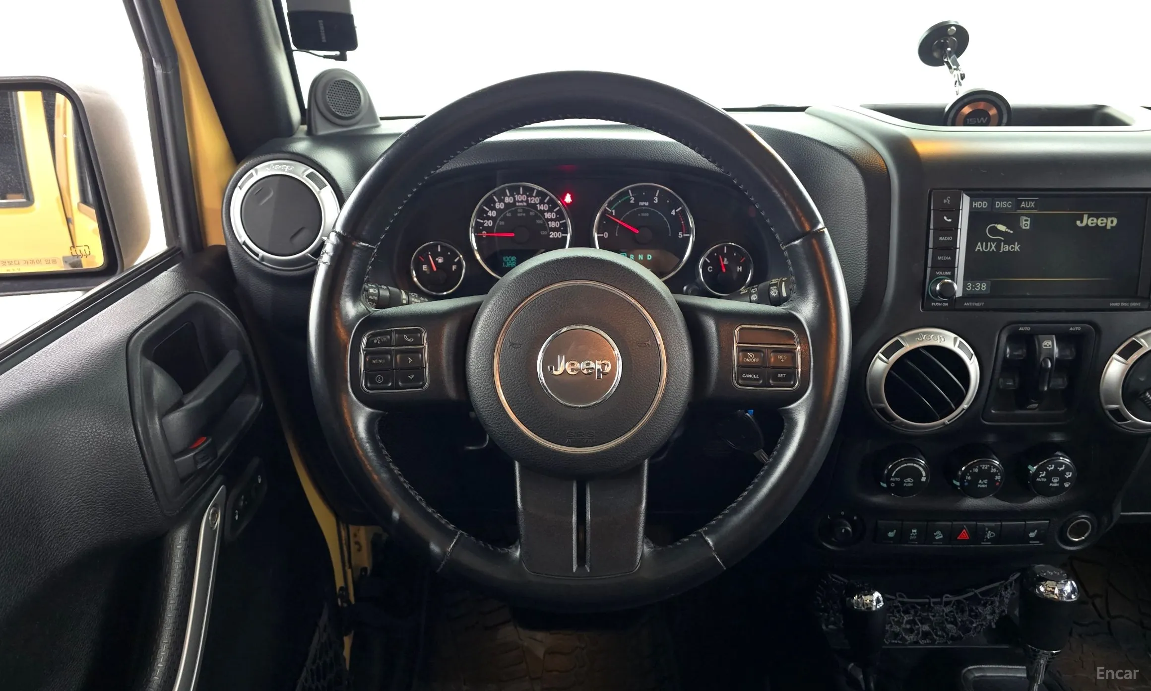 Jeep Wrangler (JK) превью 13