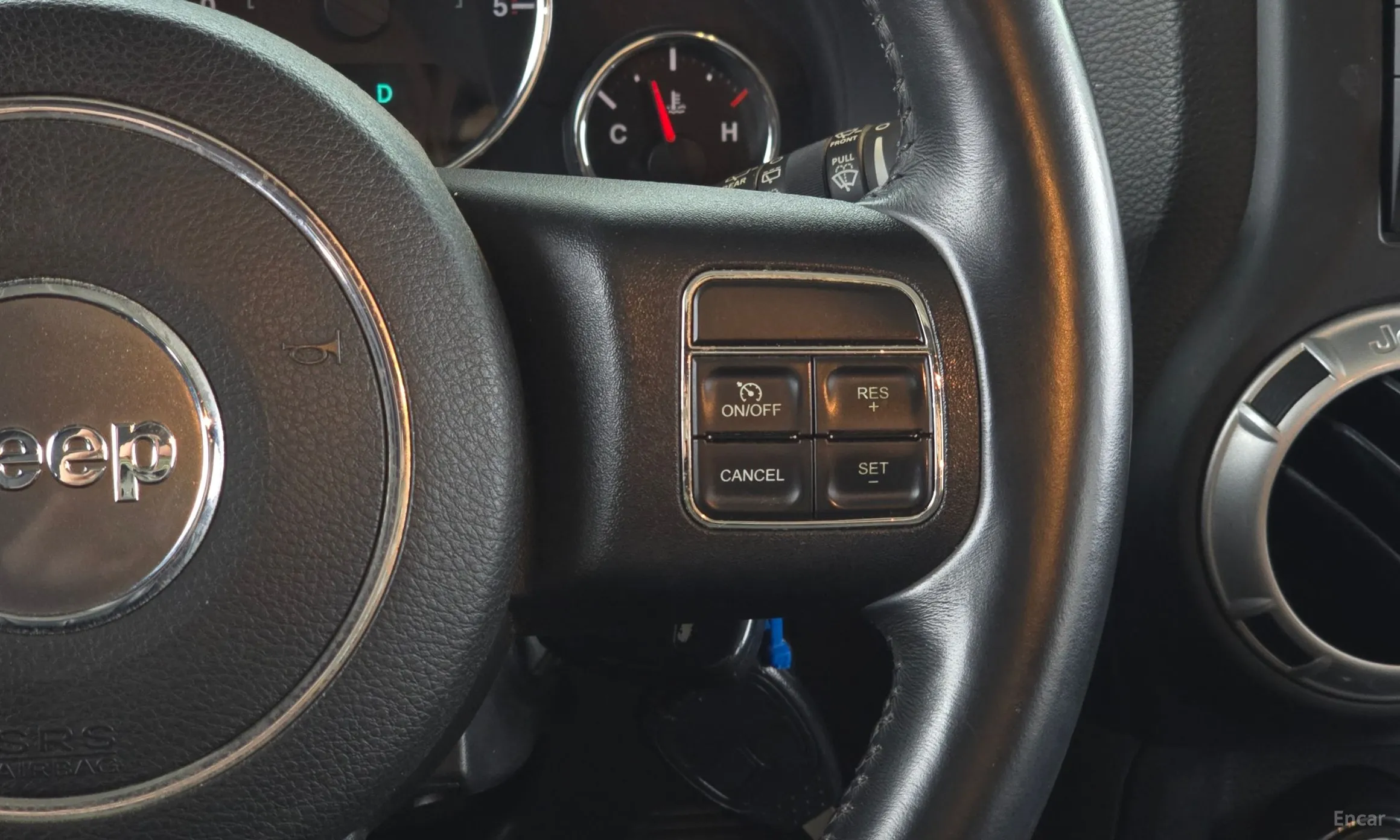 Jeep Wrangler (JK) превью 14