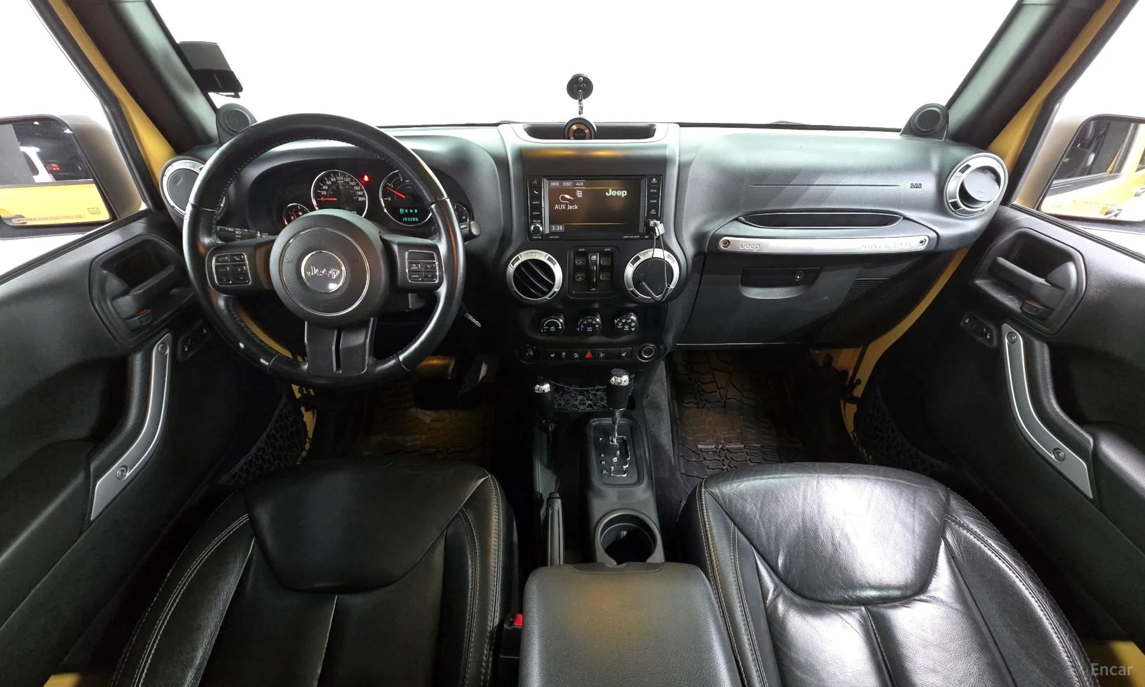 Jeep Wrangler (JK) превью 7