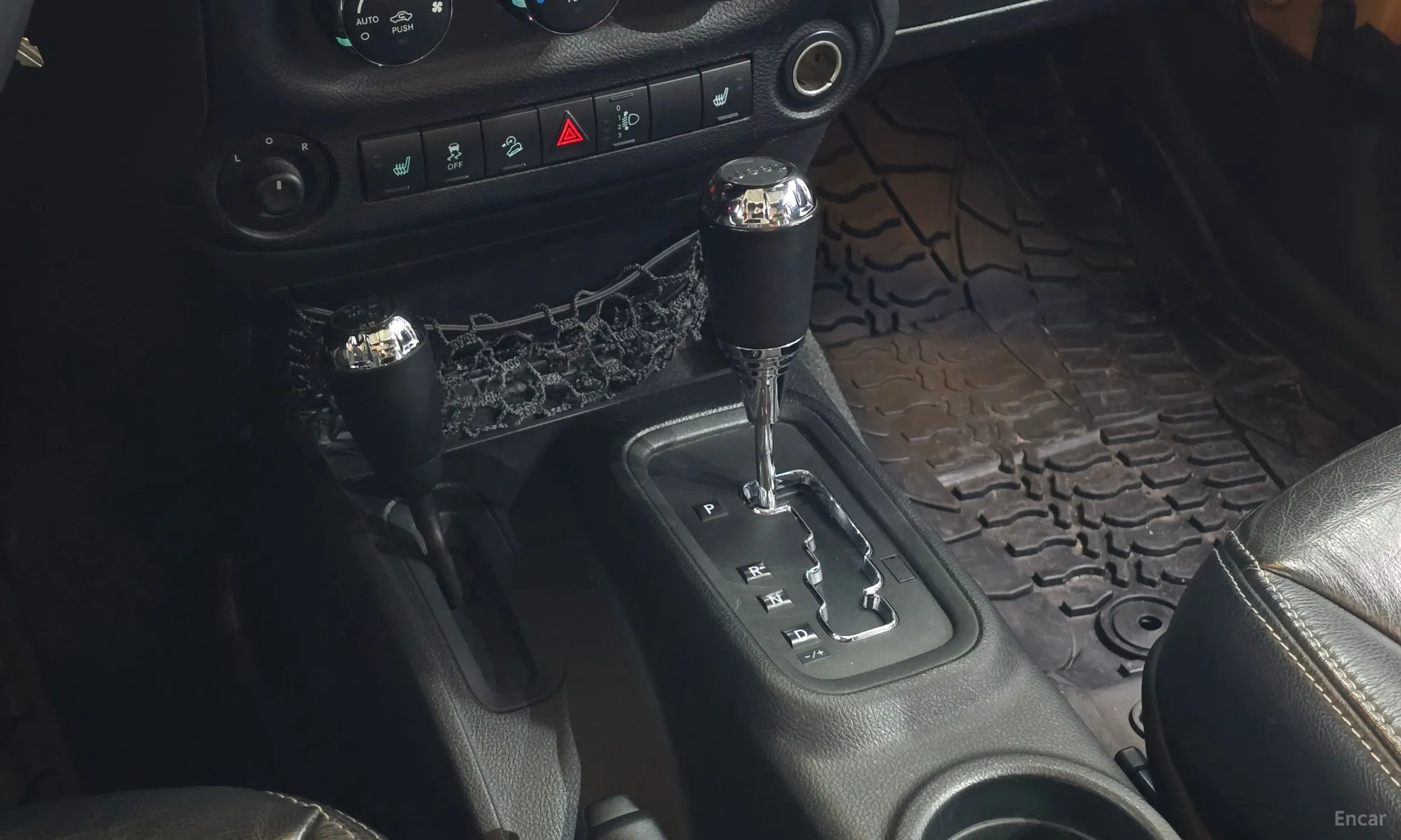 Jeep Wrangler (JK) превью 9