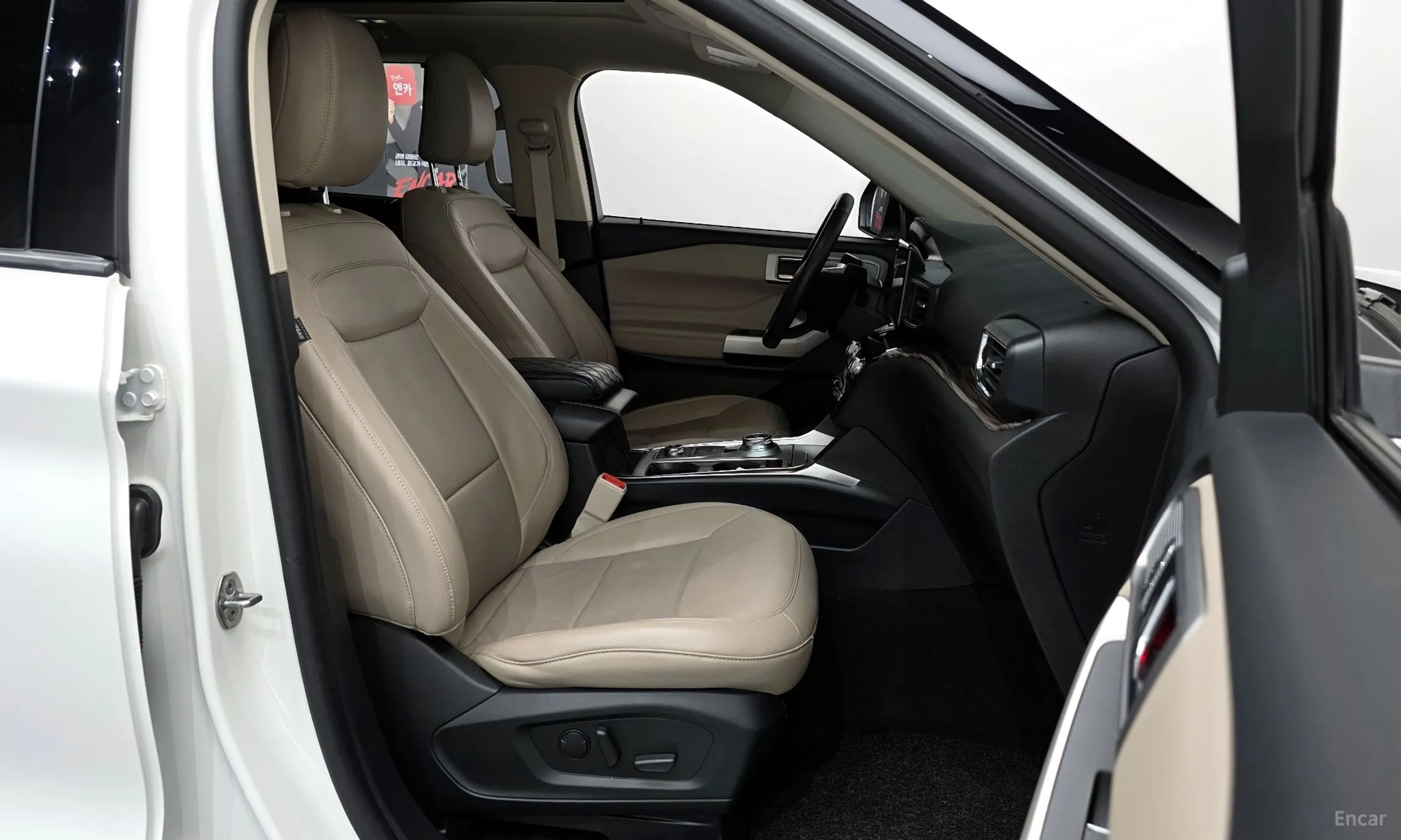 Ford Explorer 6th Generation превью 11