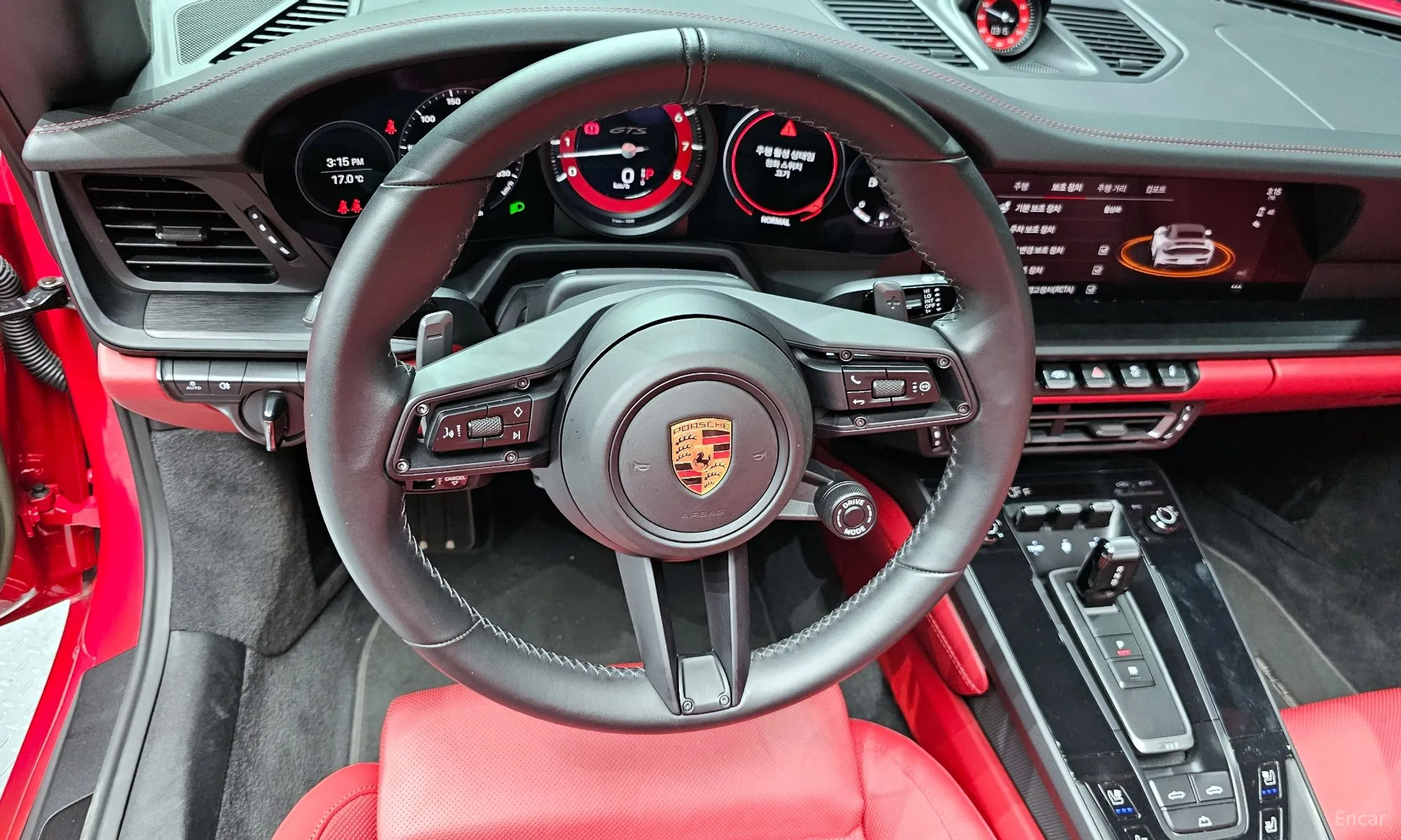 Porsche 911 (992) превью 13