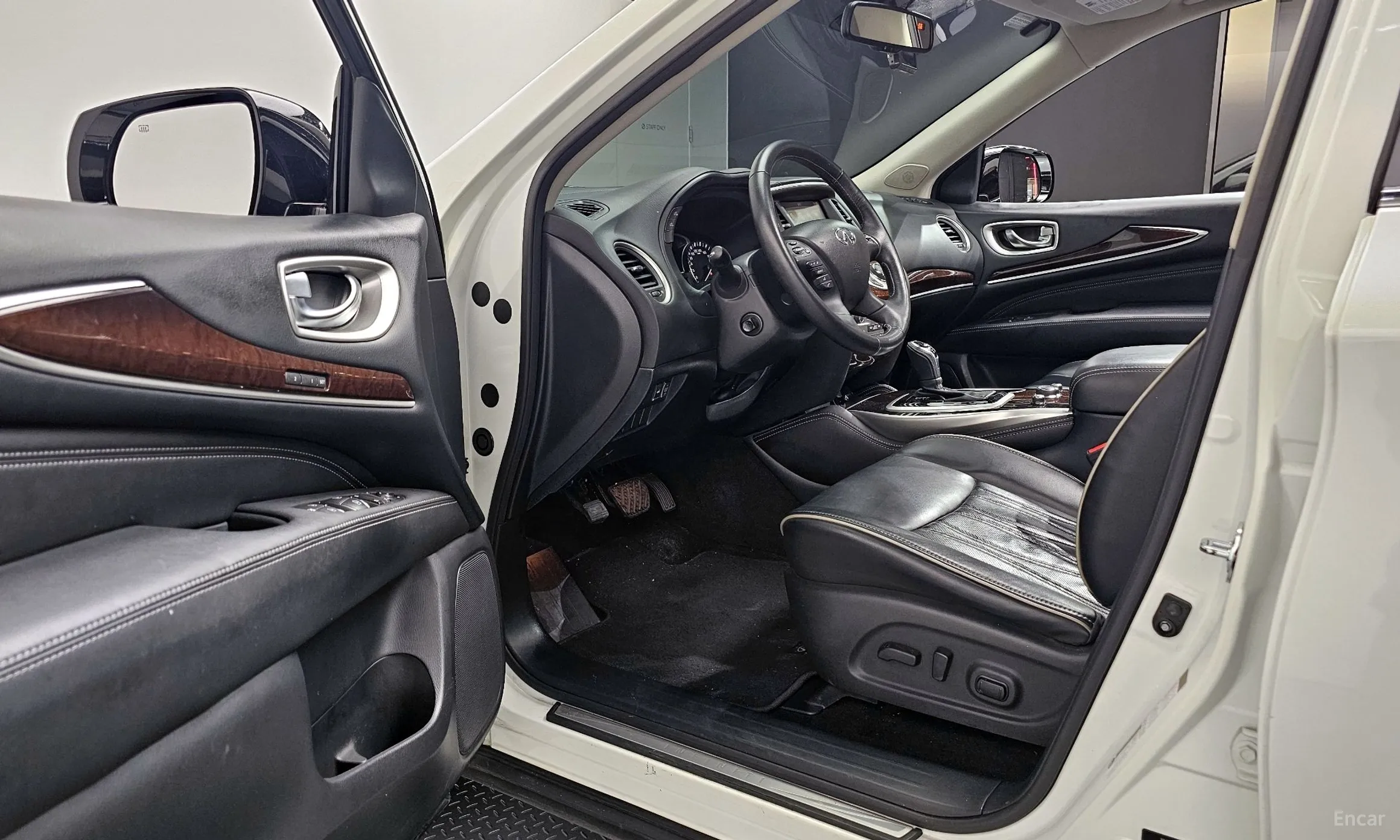 Infiniti QX60 превью 10
