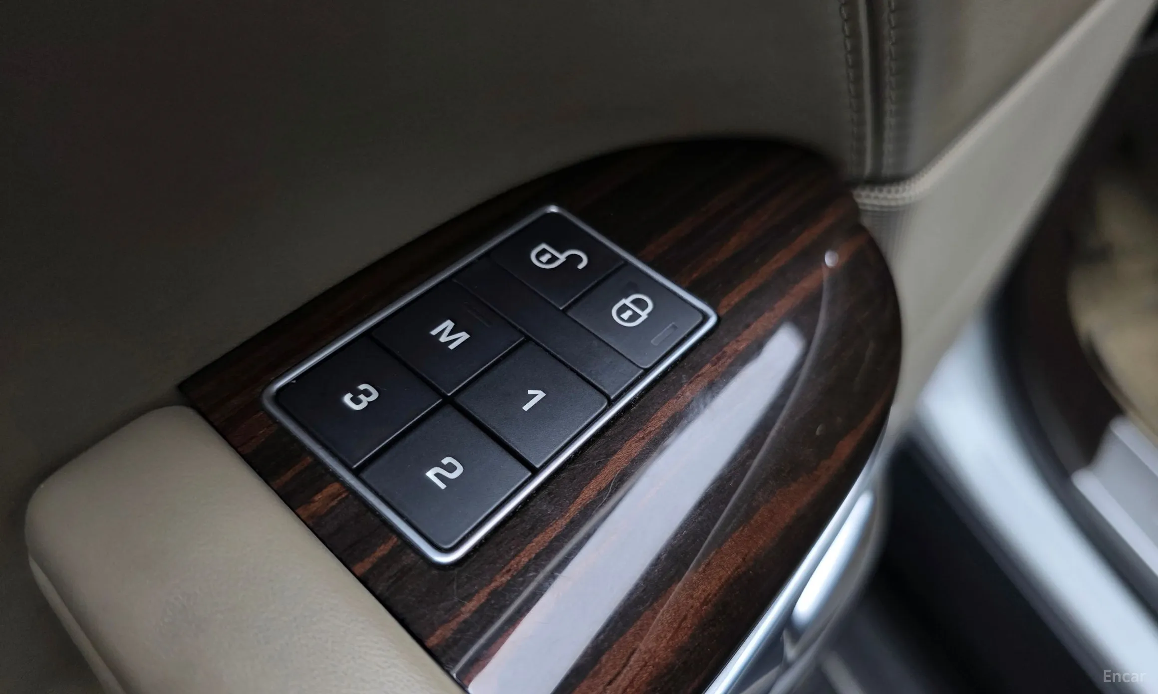 Land Rover Range Rover 4th Generation превью 16