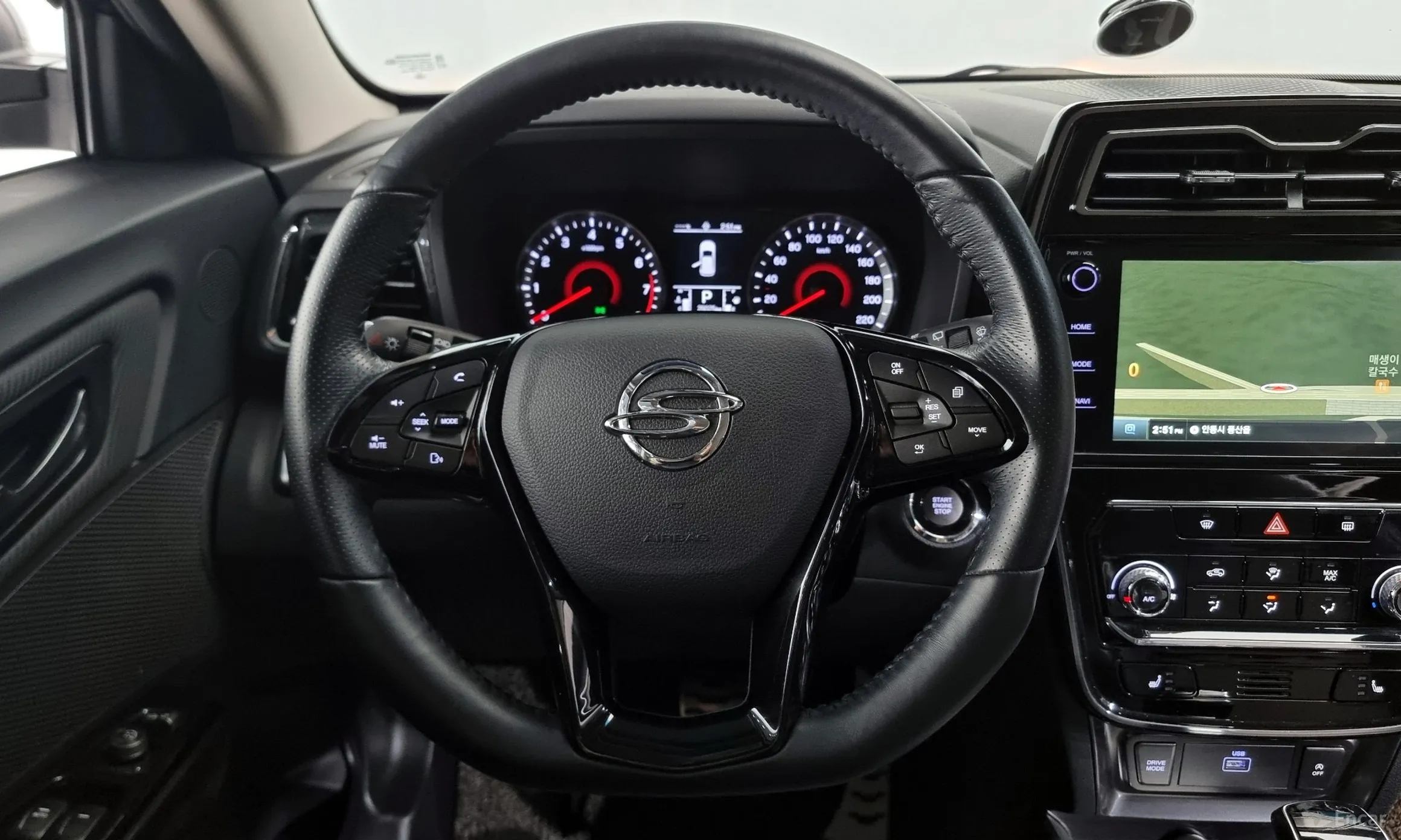 KG Mobility (SsangYong) Berry New Tivoli превью 13