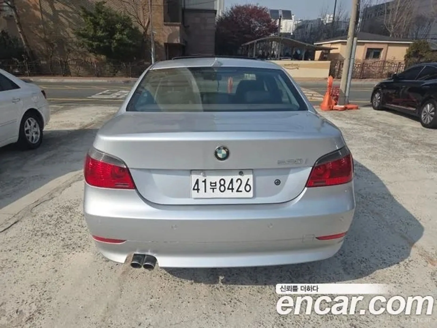 BMW 5 Series (E60) превью 5