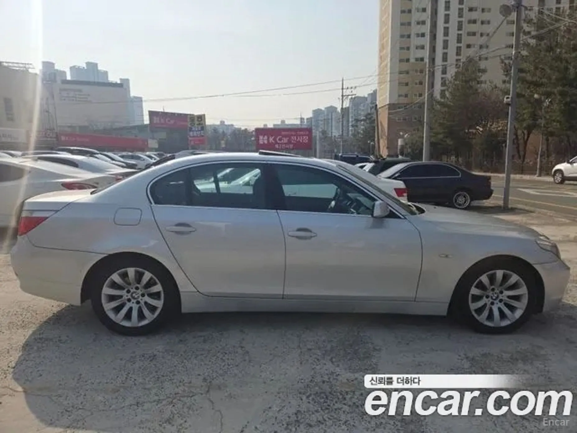 BMW 5 Series (E60) превью 8