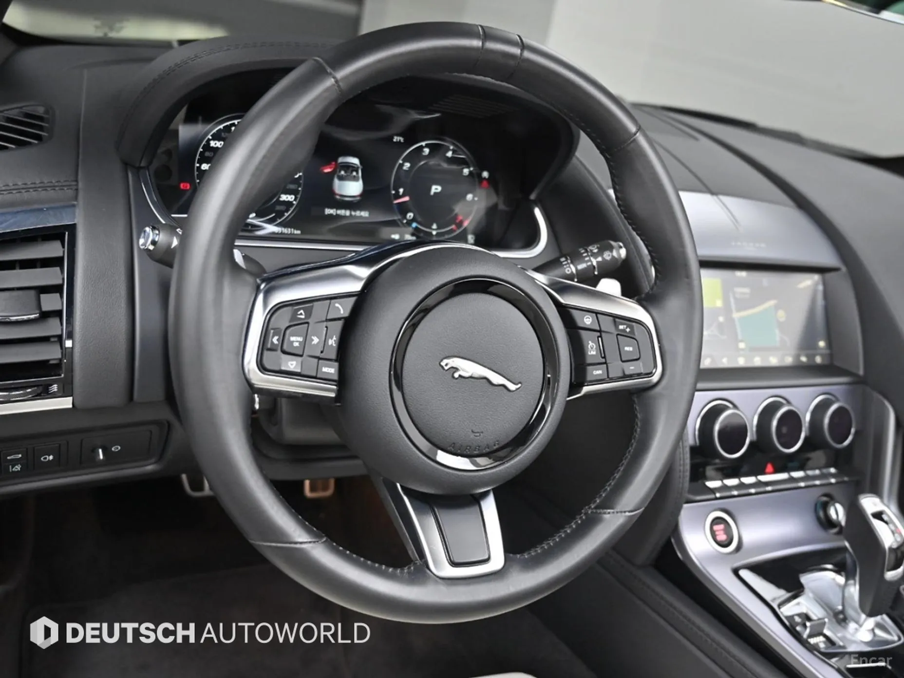 Jaguar F-TYPE превью 13