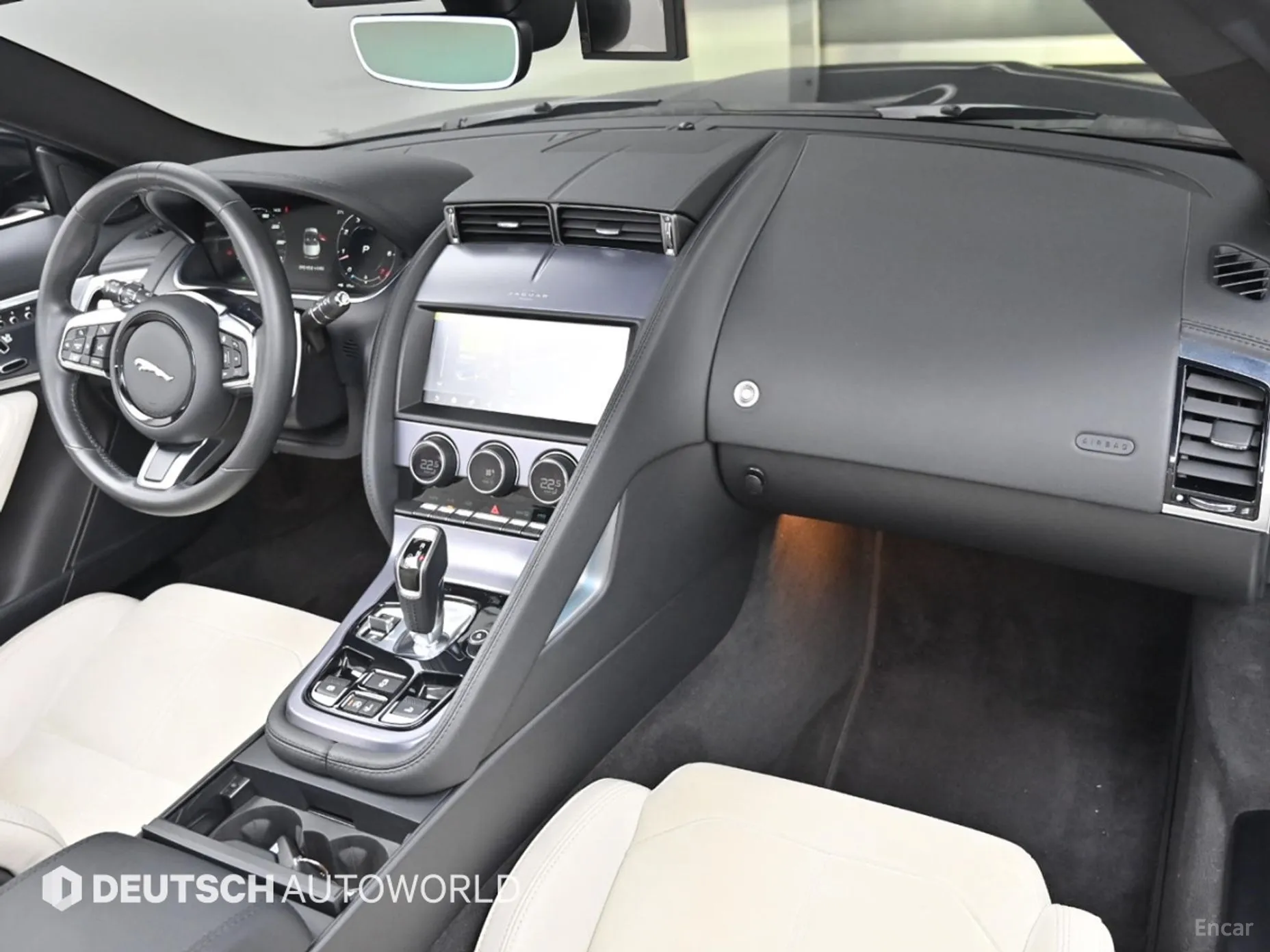 Jaguar F-TYPE превью 7
