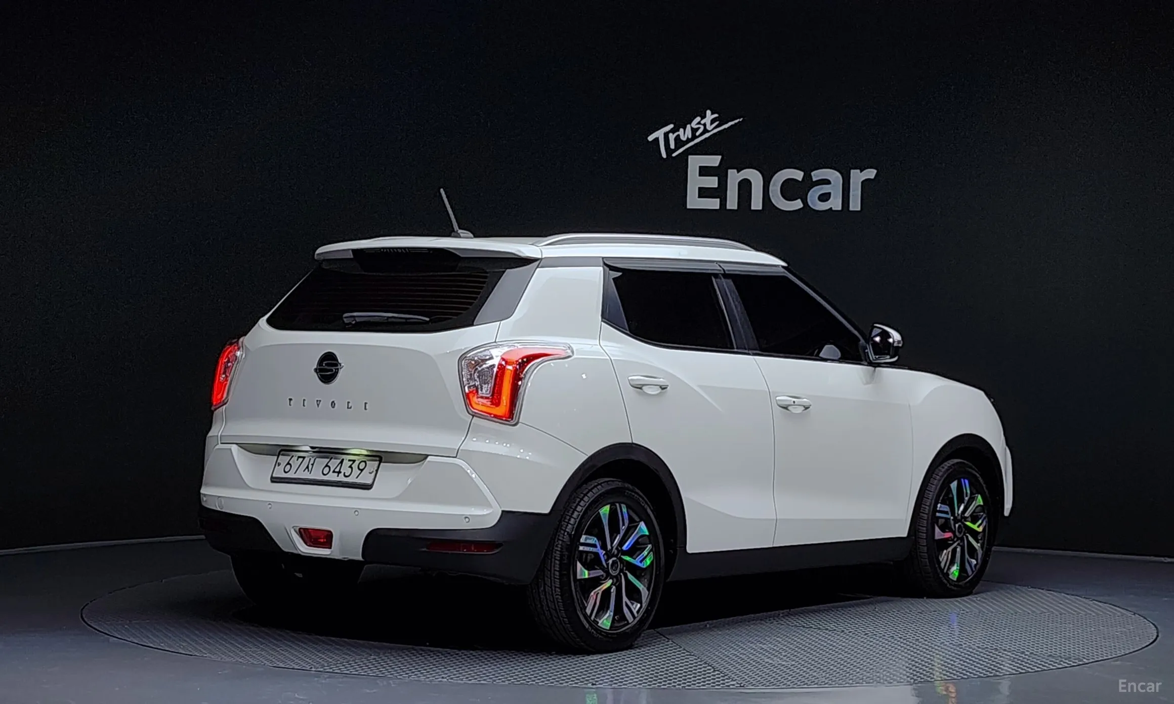 KG Mobility (SsangYong) Tivoli Armor превью 2