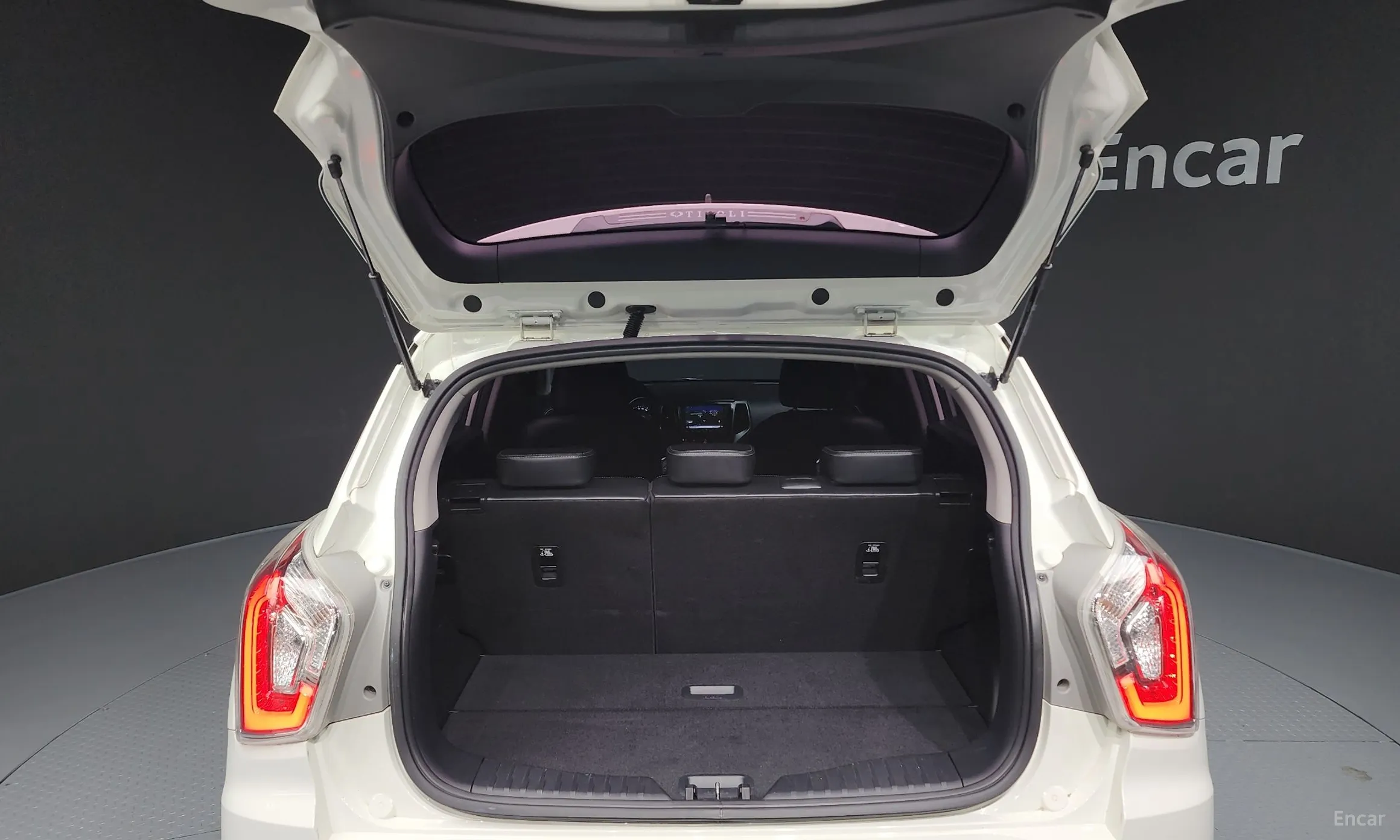 KG Mobility (SsangYong) Tivoli Armor превью 20