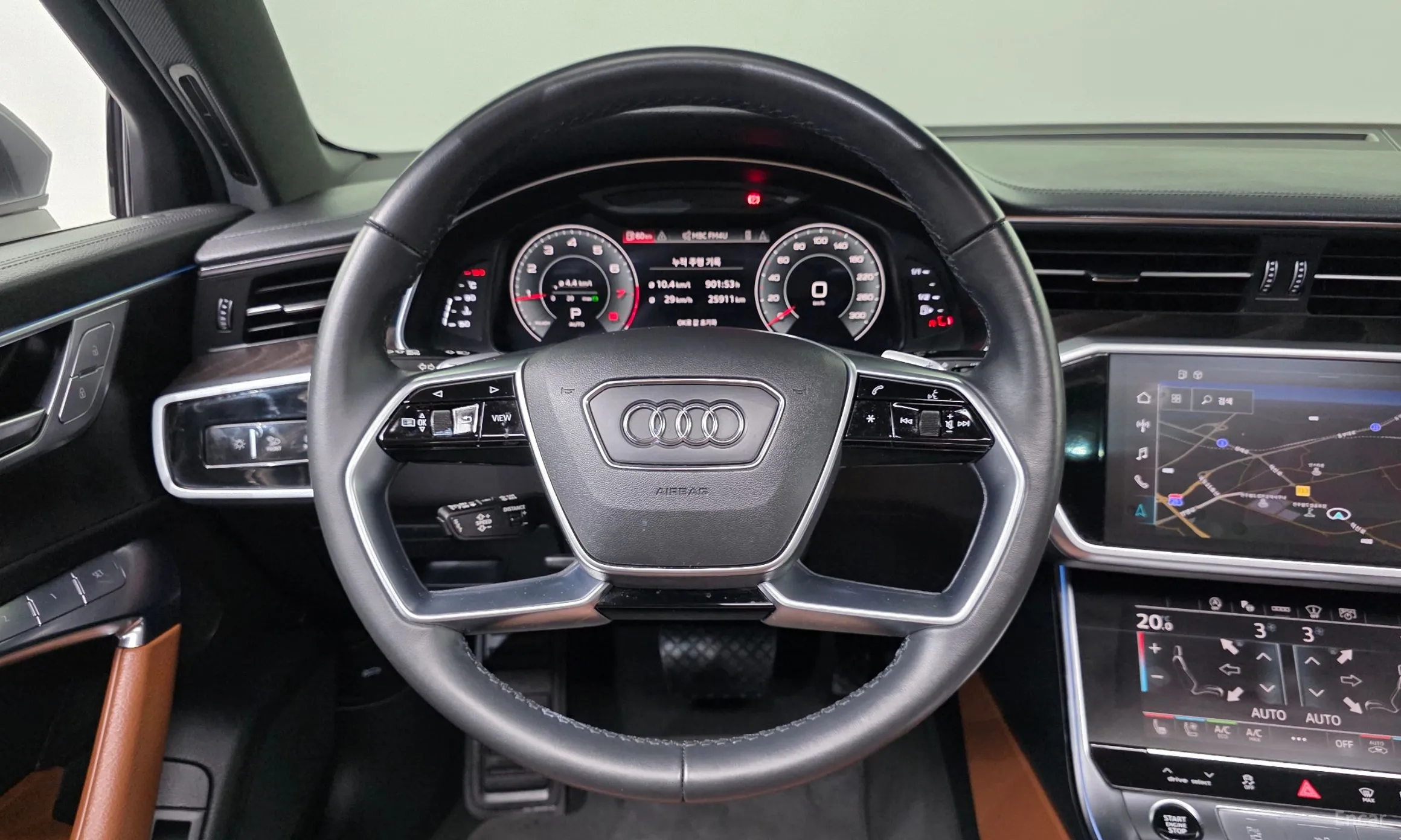 Audi A6 (C8) превью 14