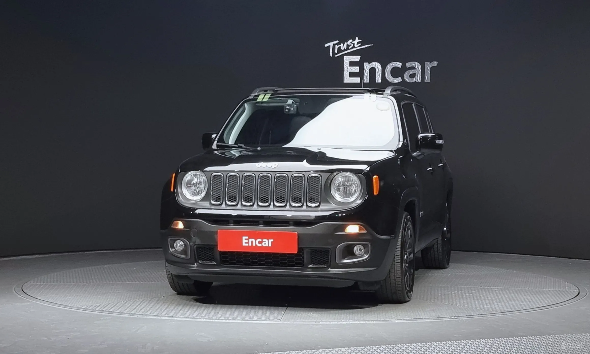 Jeep Renegade превью 3