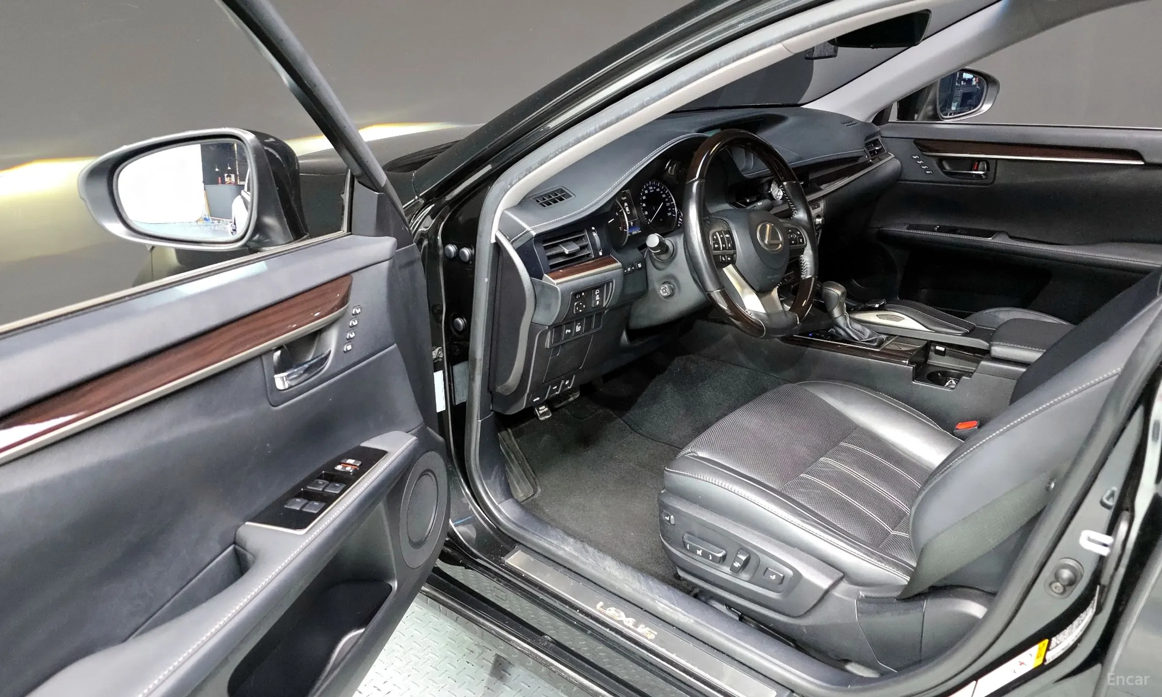 Lexus New ES350 превью 10