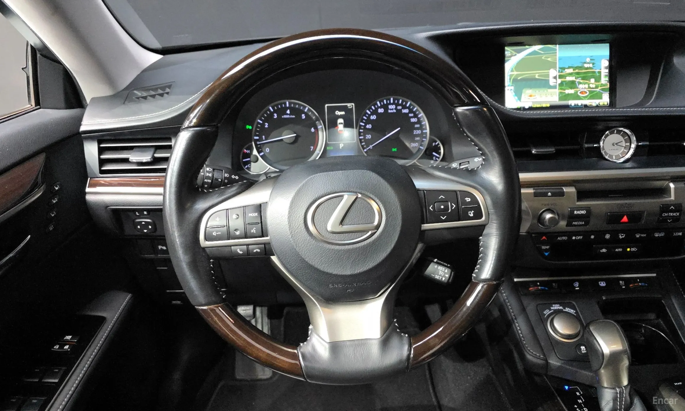 Lexus New ES350 превью 13