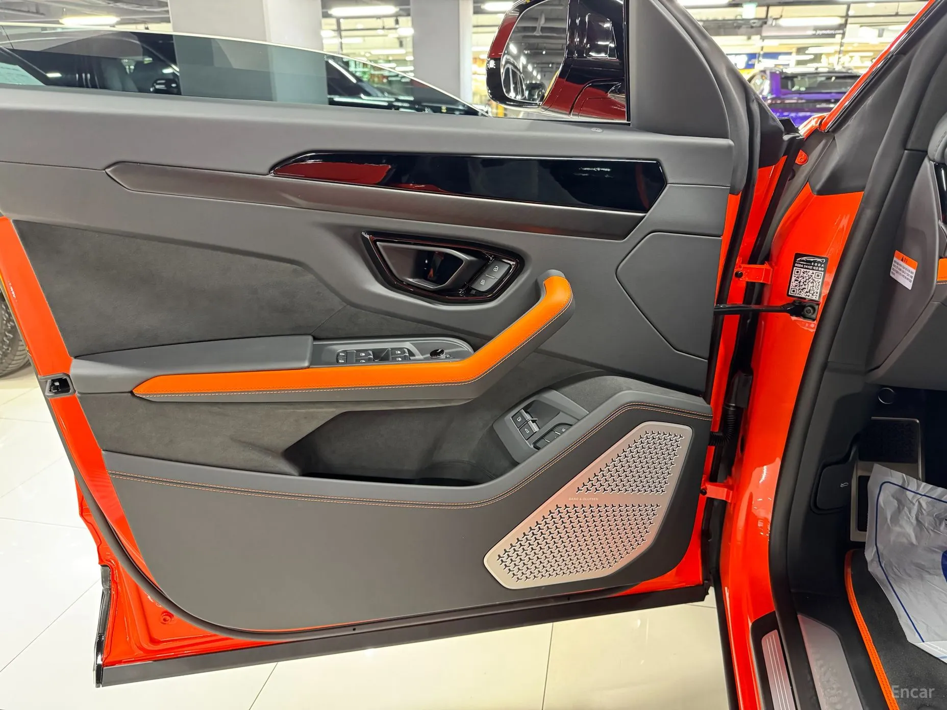 Lamborghini Urus превью 10