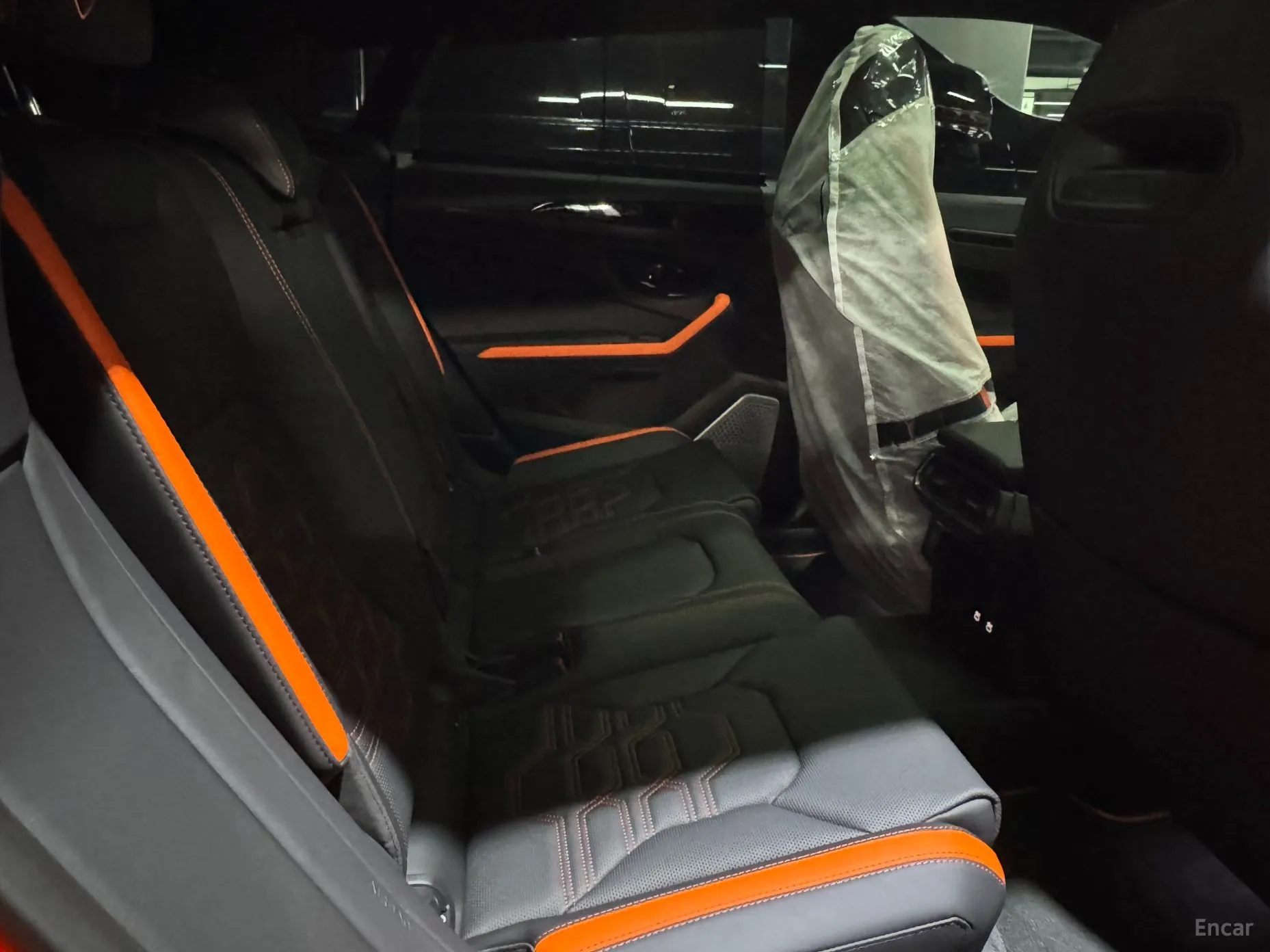Lamborghini Urus превью 15