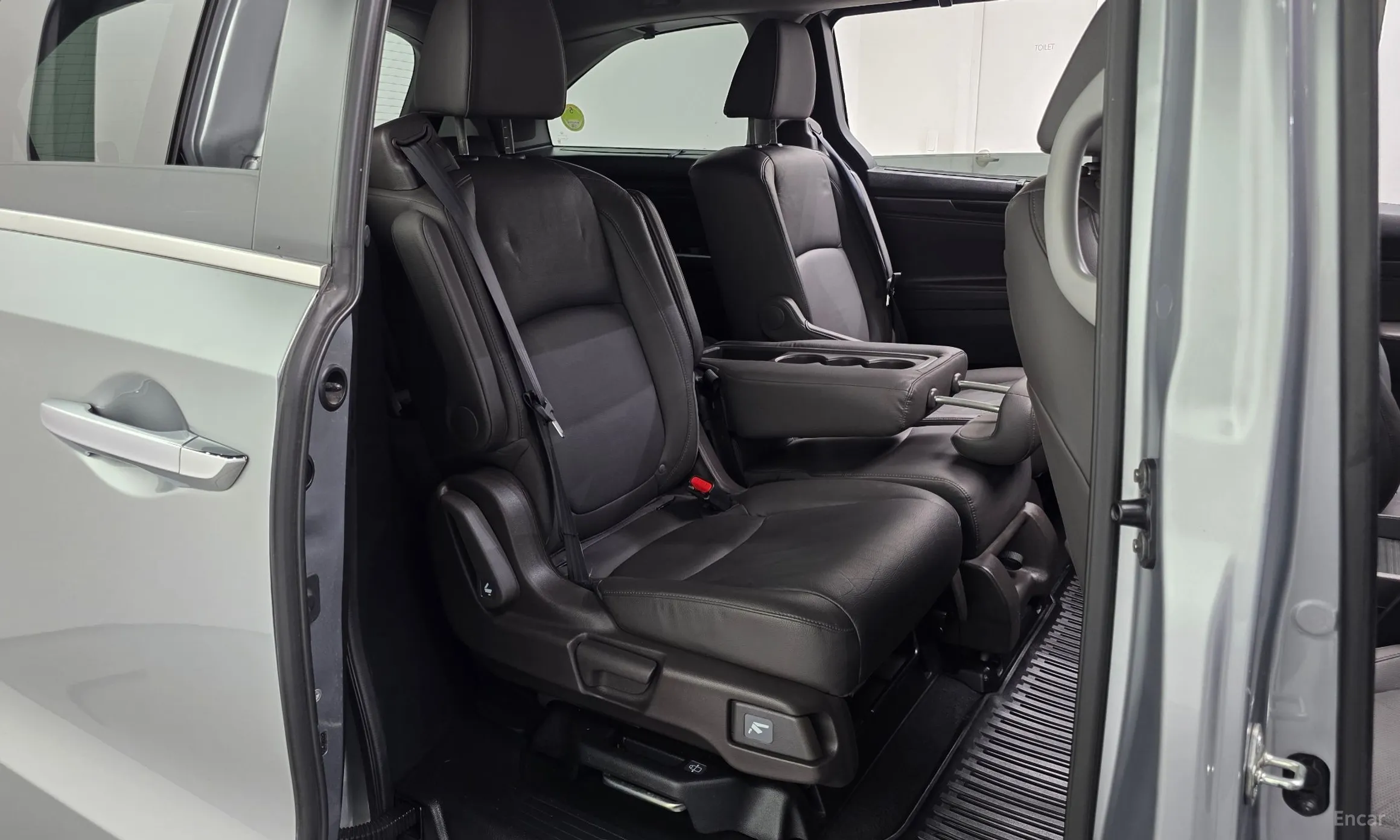 Honda Odyssey превью 12