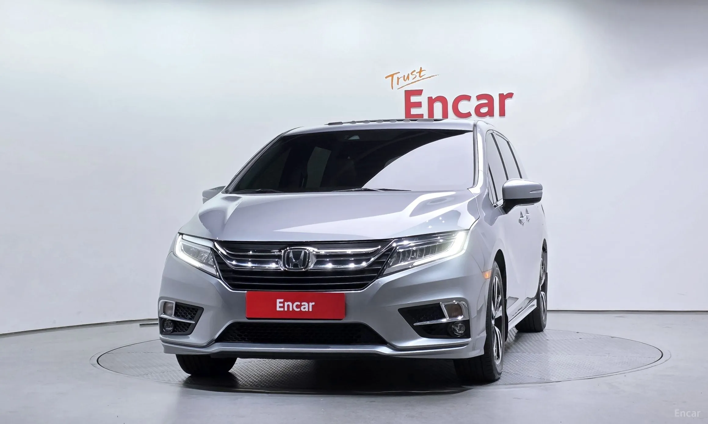 Honda Odyssey превью 3