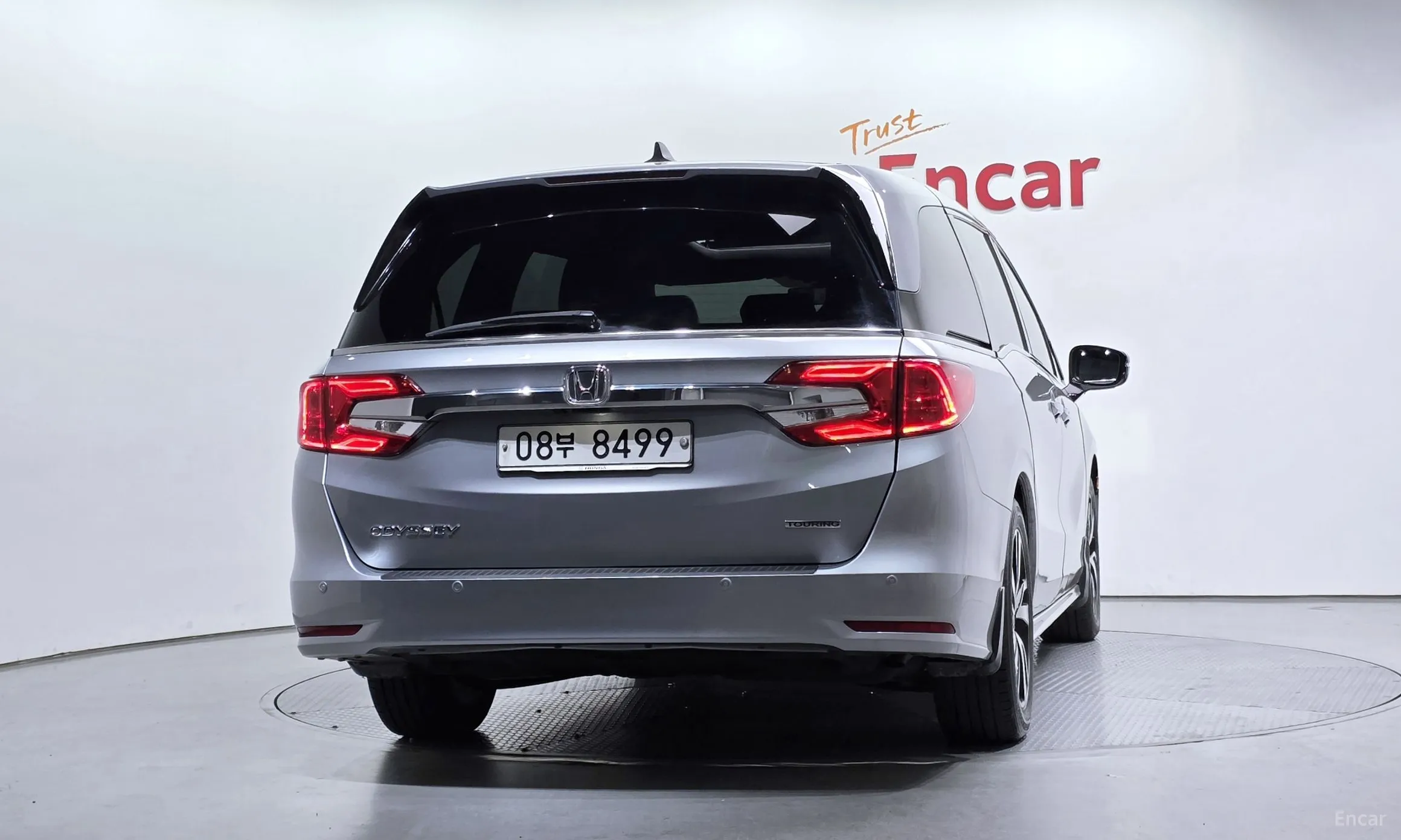 Honda Odyssey превью 4
